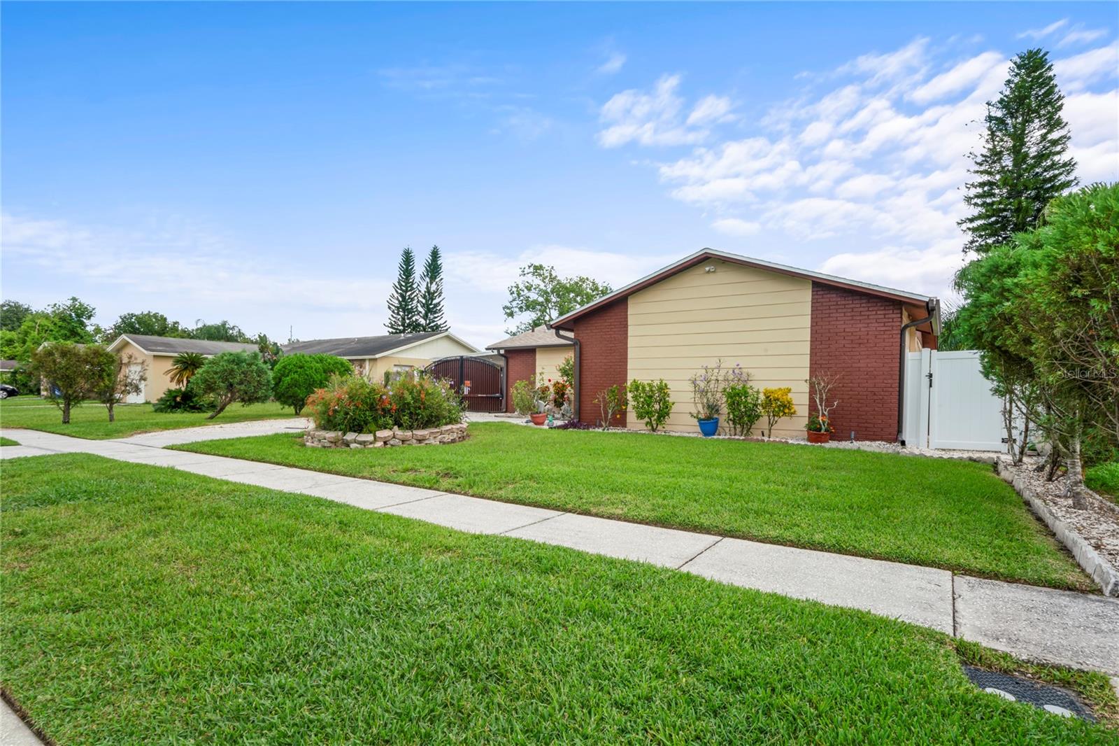 Image 13 of 56 For 4912 Hi Vista Circle