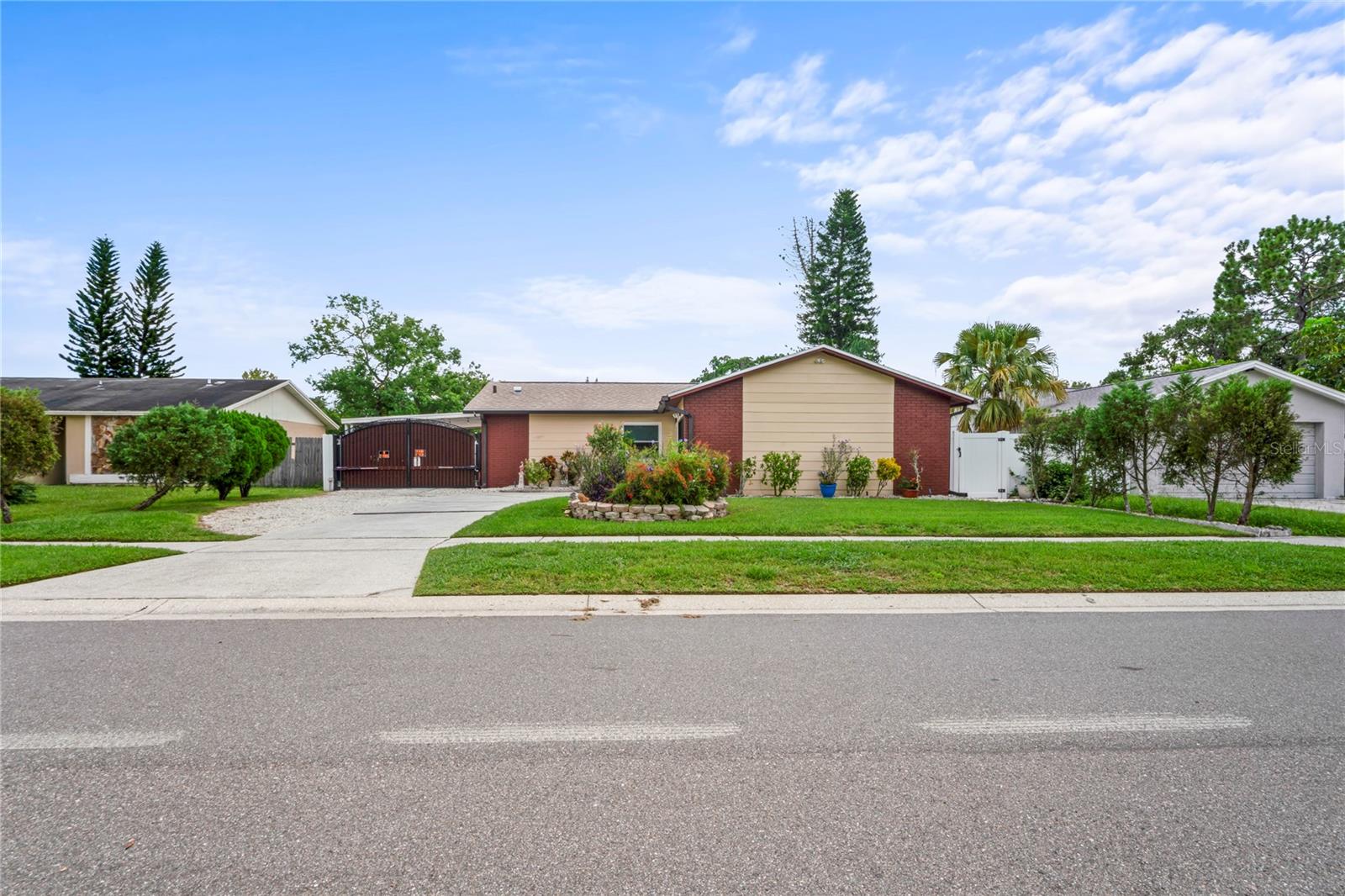 Image 2 of 56 For 4912 Hi Vista Circle