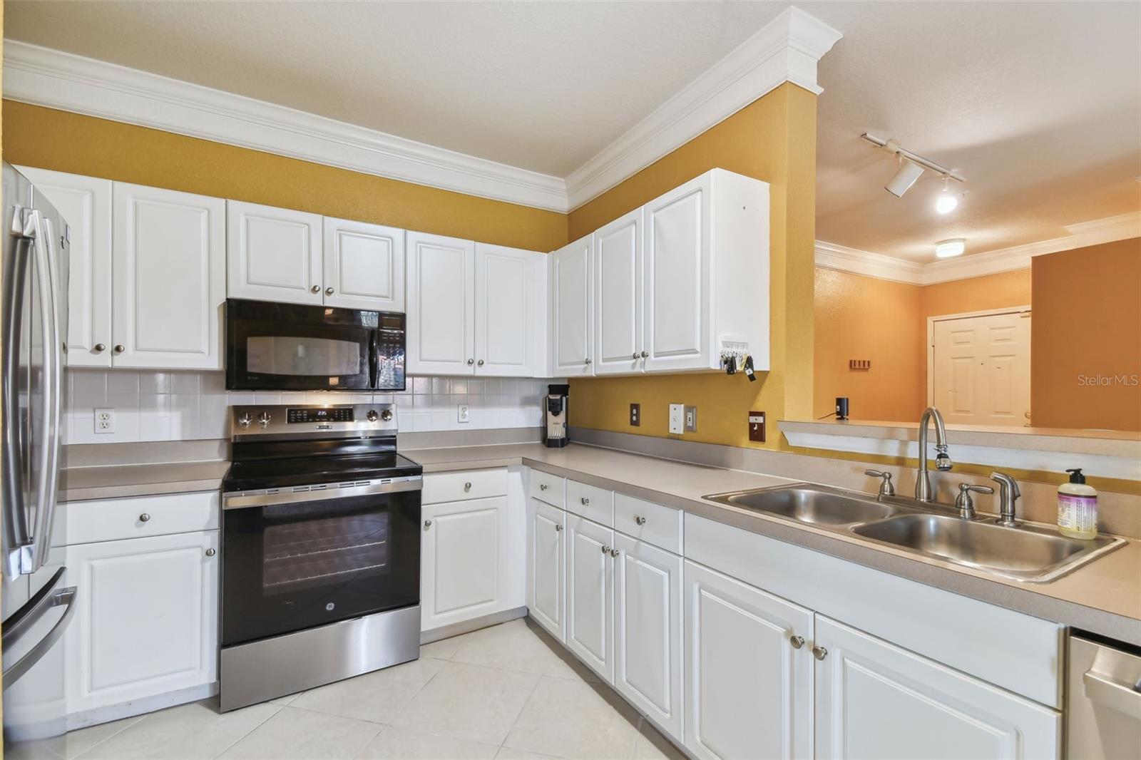 Image 12 of 78 For 4312 Bayside Village Drive 302