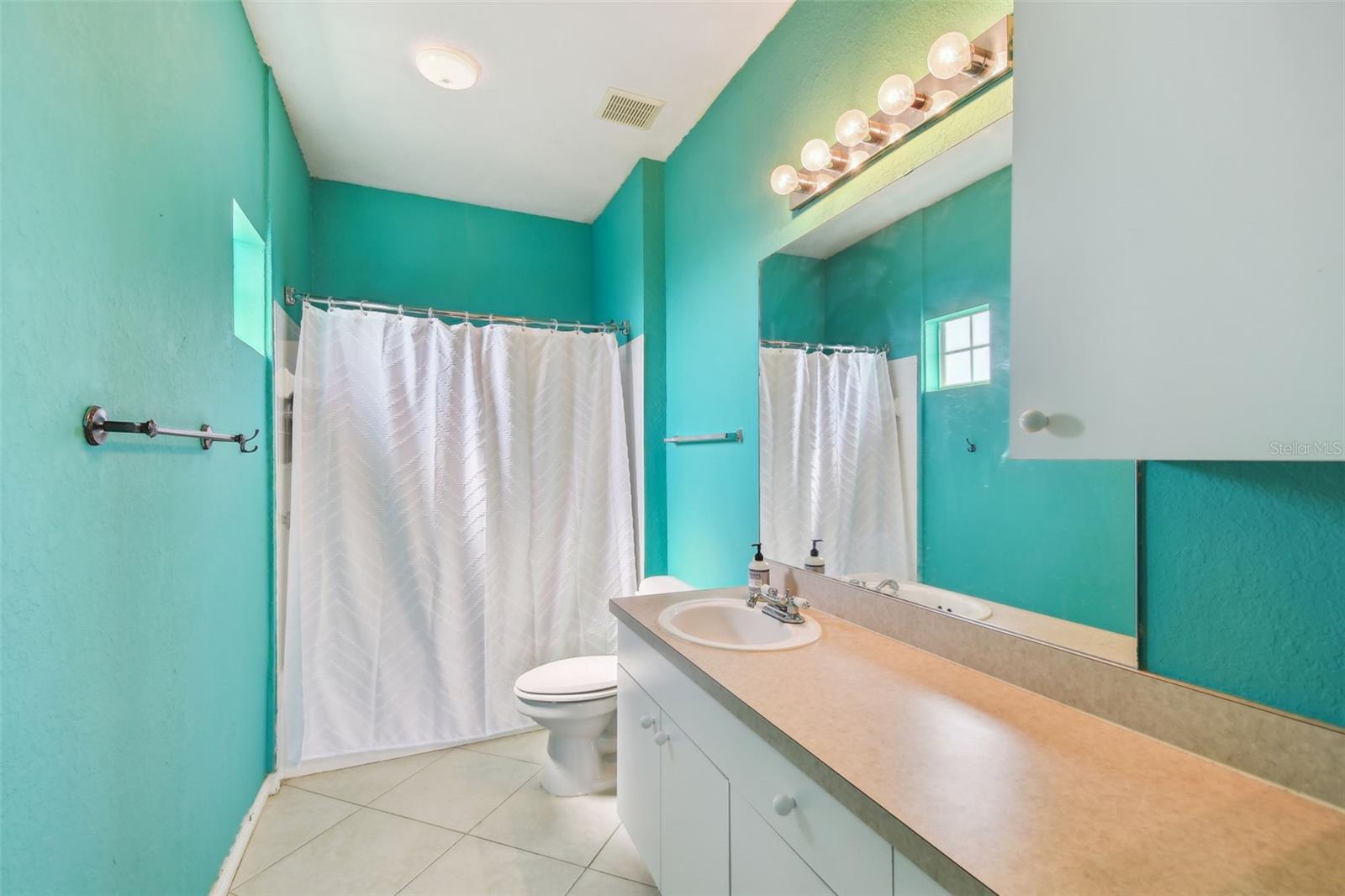 Image 27 of 78 For 4312 Bayside Village Drive 302