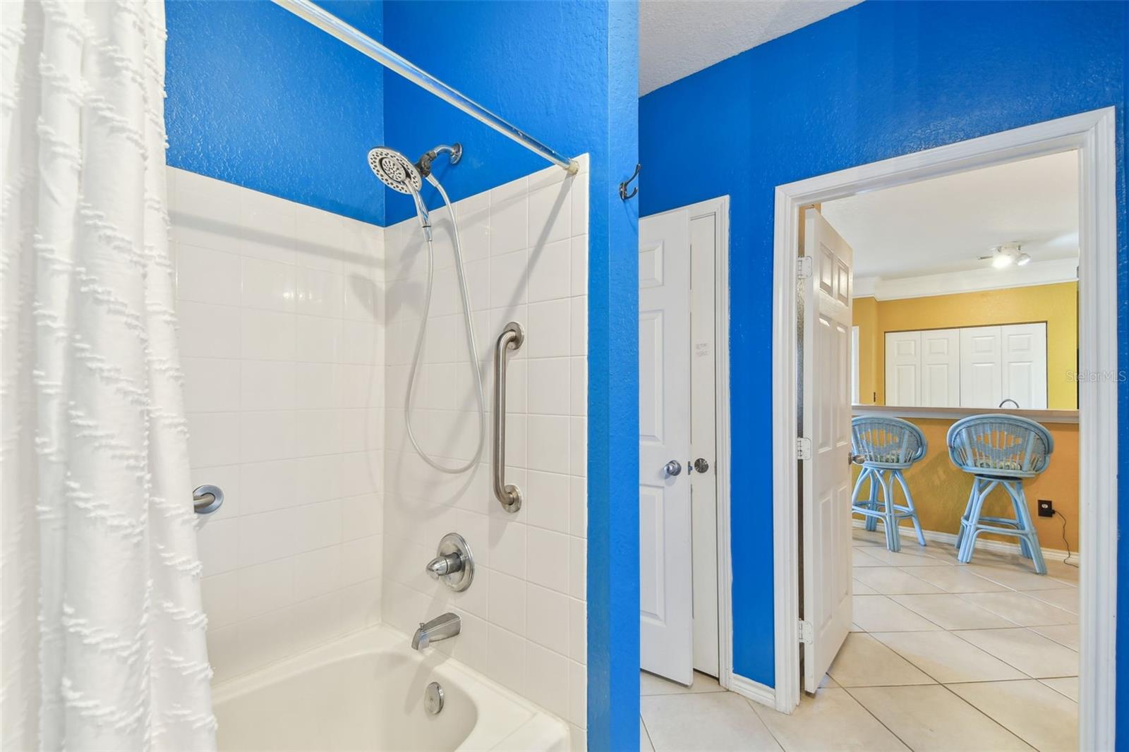 Image 34 of 78 For 4312 Bayside Village Drive 302