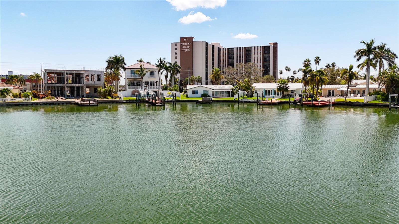 Image 39 of 52 For 10350 Paradise Boulevard