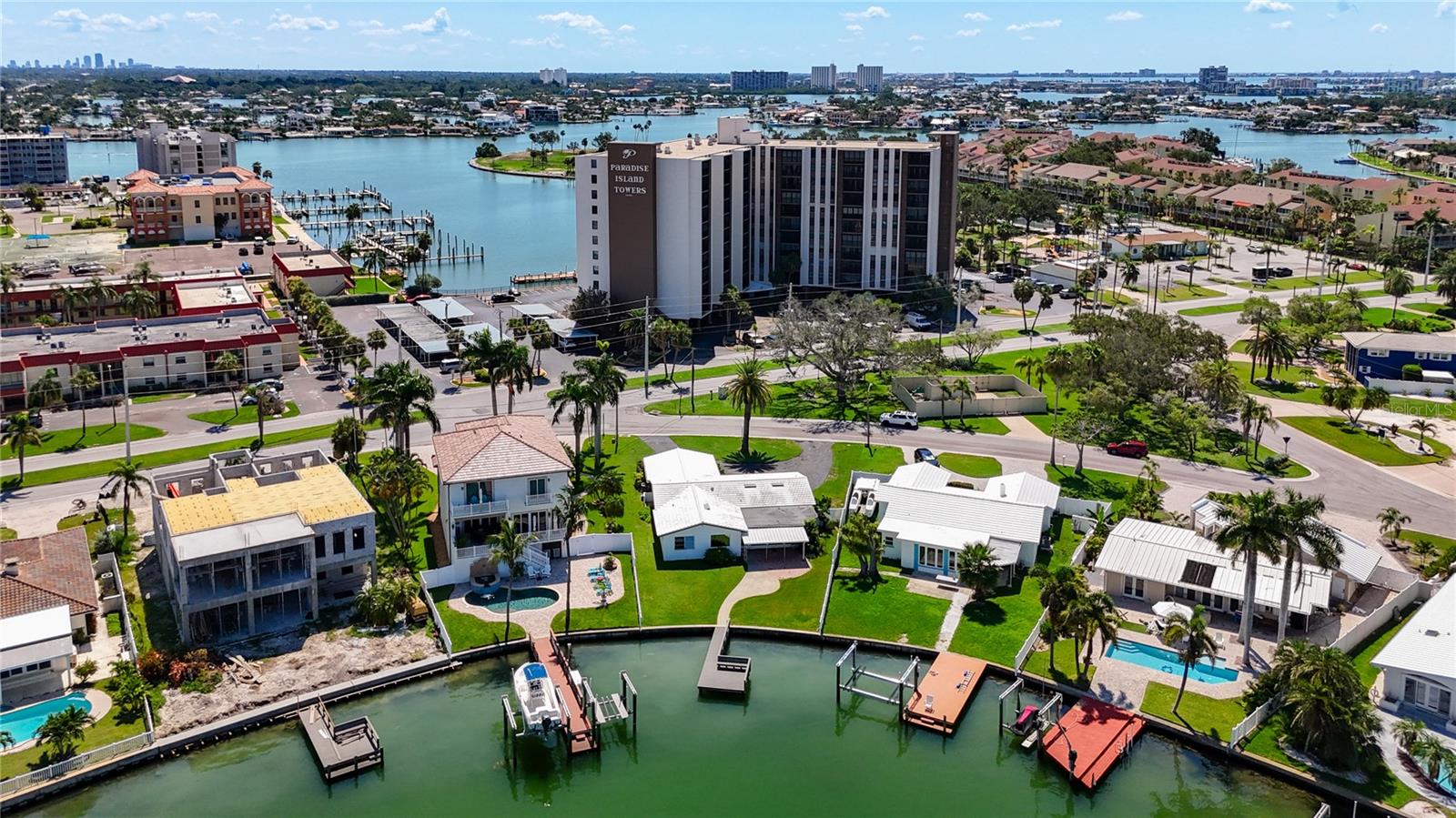 Image 42 of 52 For 10350 Paradise Boulevard
