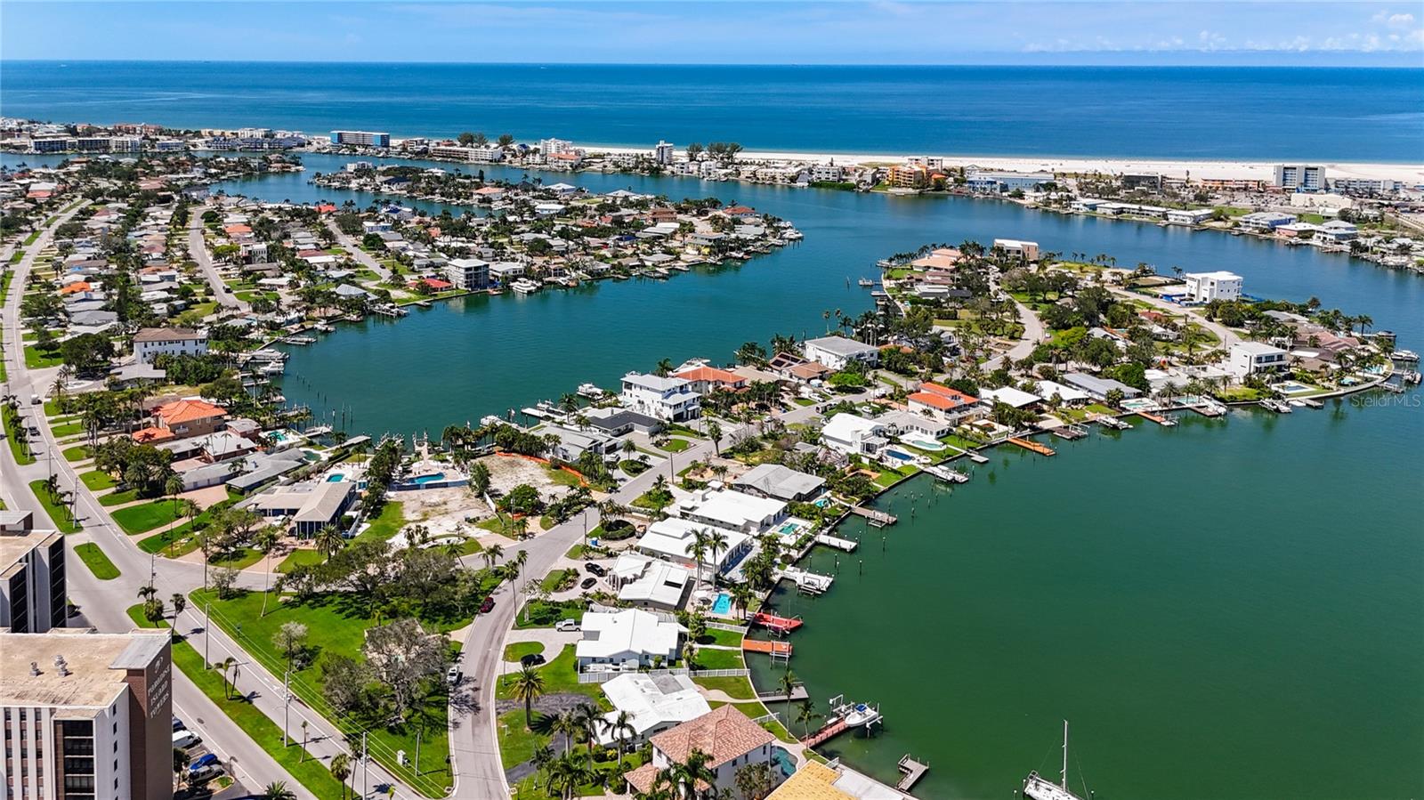 Image 51 of 52 For 10350 Paradise Boulevard