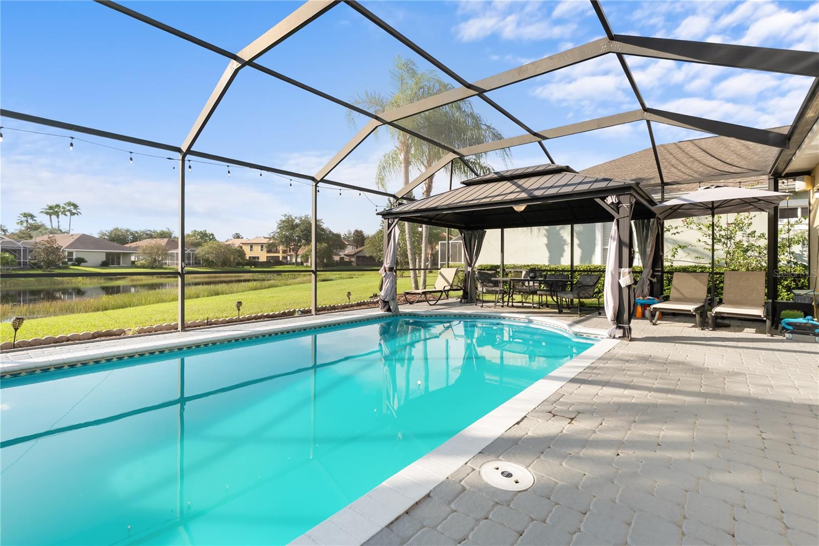 Listing photo id 1 for 8118 Camella Lane