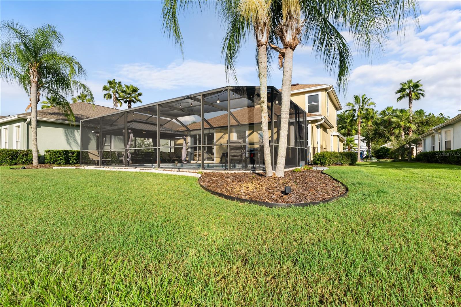 Listing photo id 32 for 8118 Camella Lane