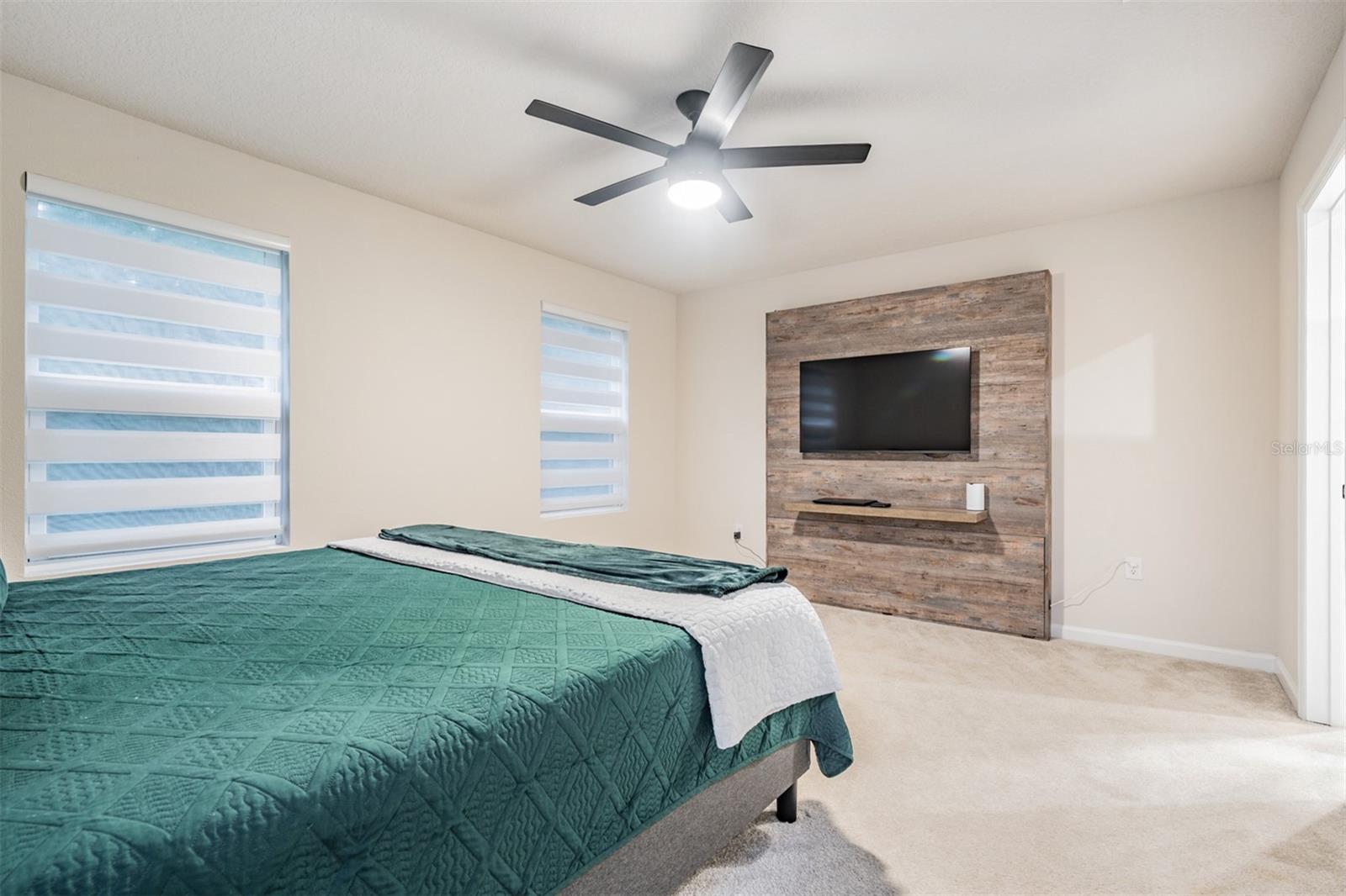 Image 32 of 42 For 12136 Grizzly Lane