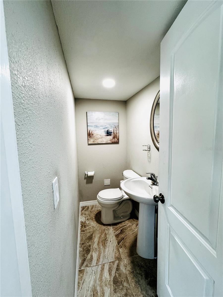 Image 6 of 38 For 6905 Signal Cove Drive