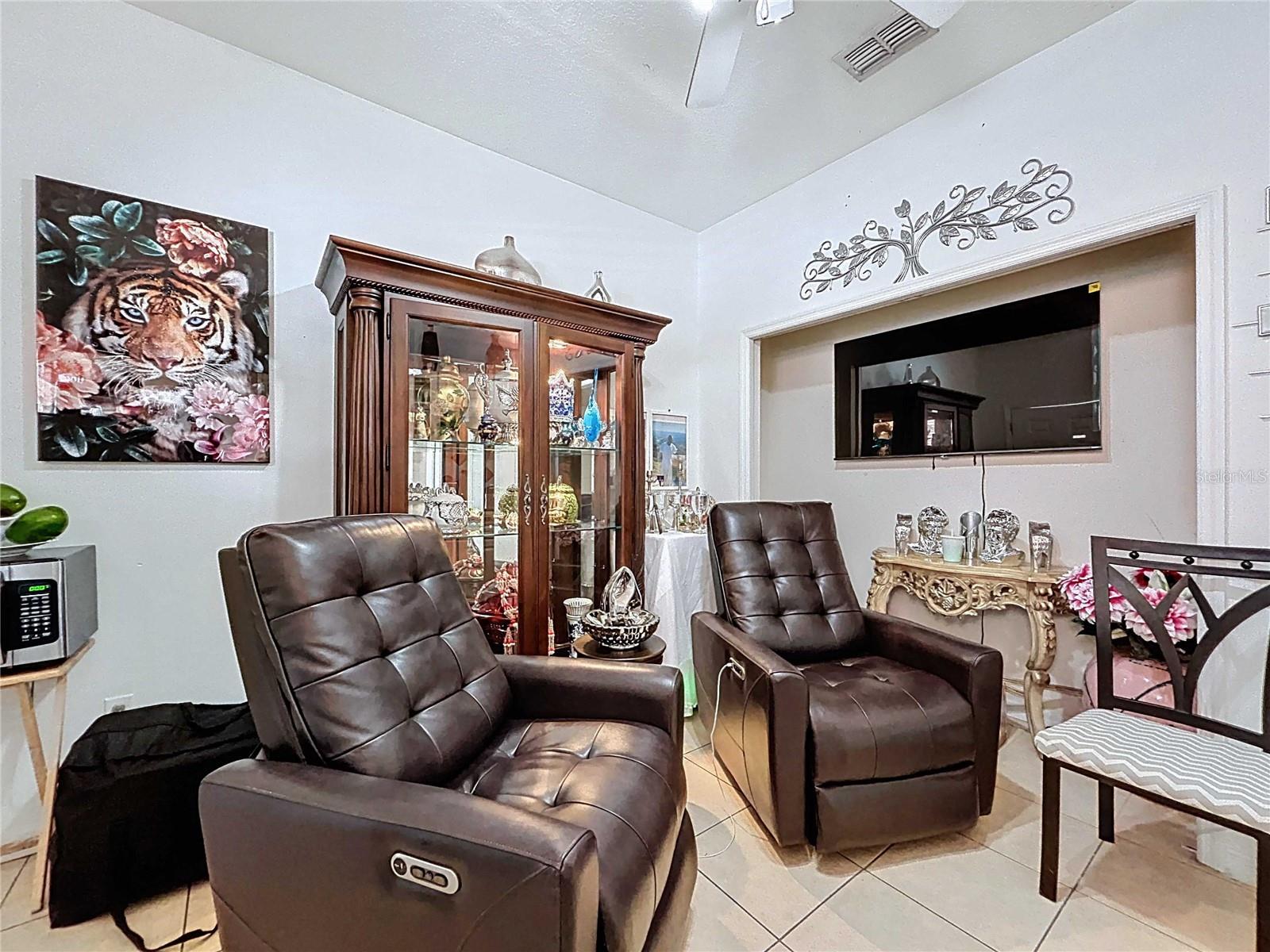 Image 33 of 47 For 3324 Abdella Street