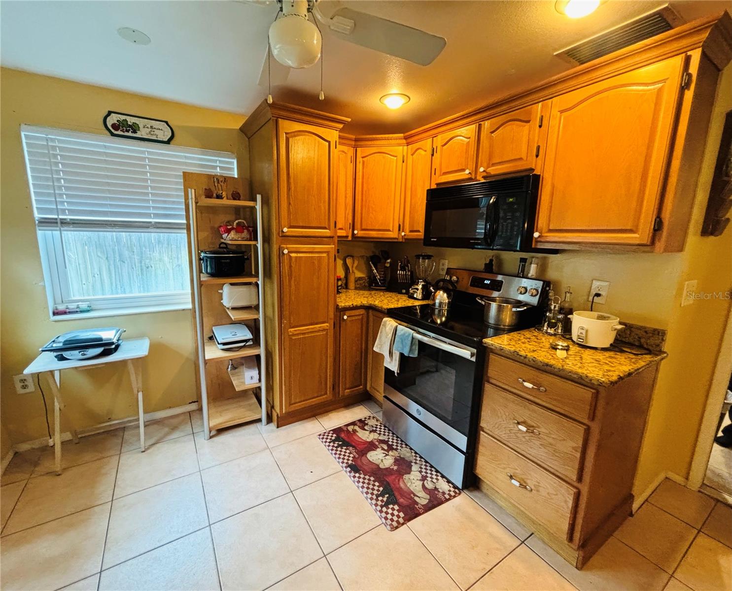 Image 2 of 13 For 6549 Creekview Terrace N