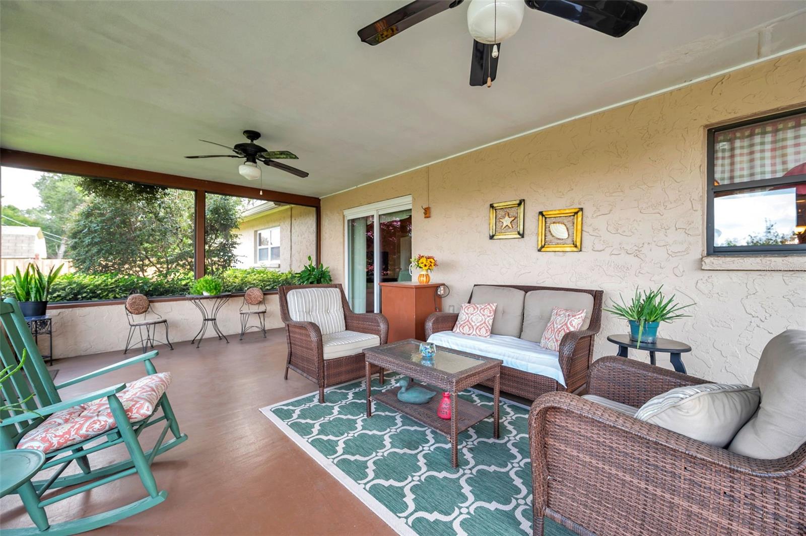 Image 14 of 66 For 2832 Springdell Circle