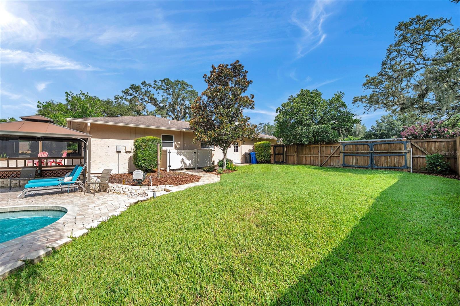 Image 22 of 66 For 2832 Springdell Circle