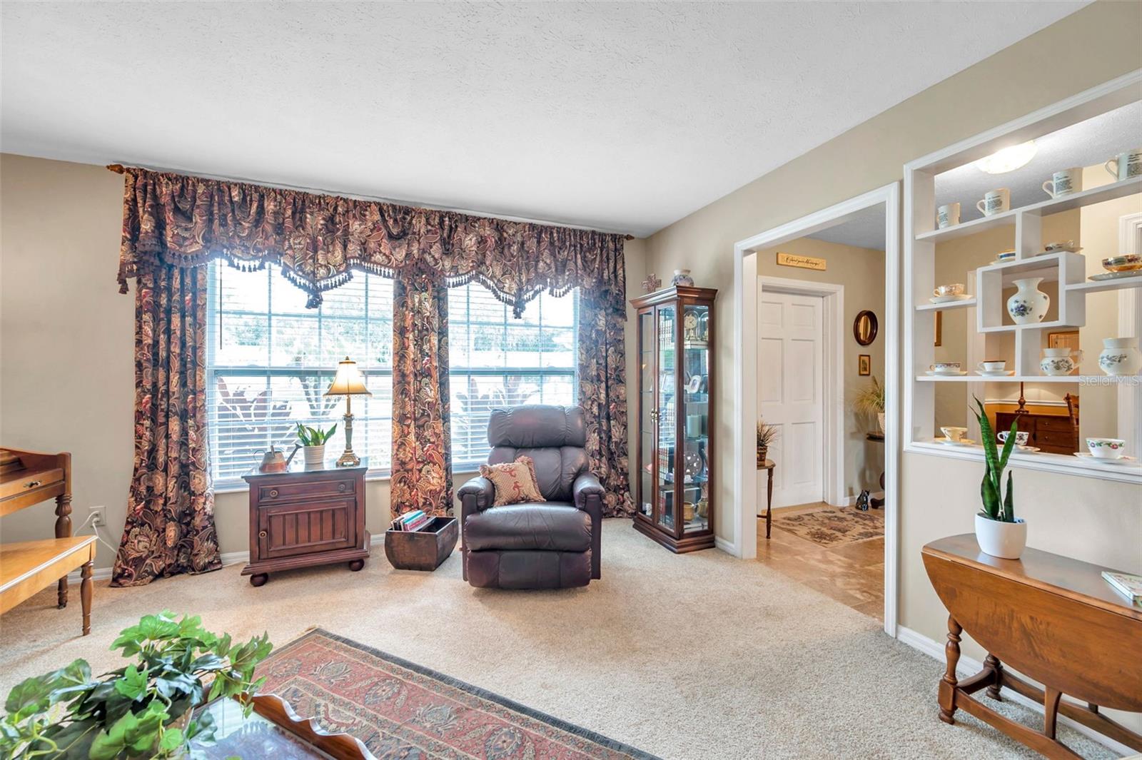 Image 31 of 66 For 2832 Springdell Circle