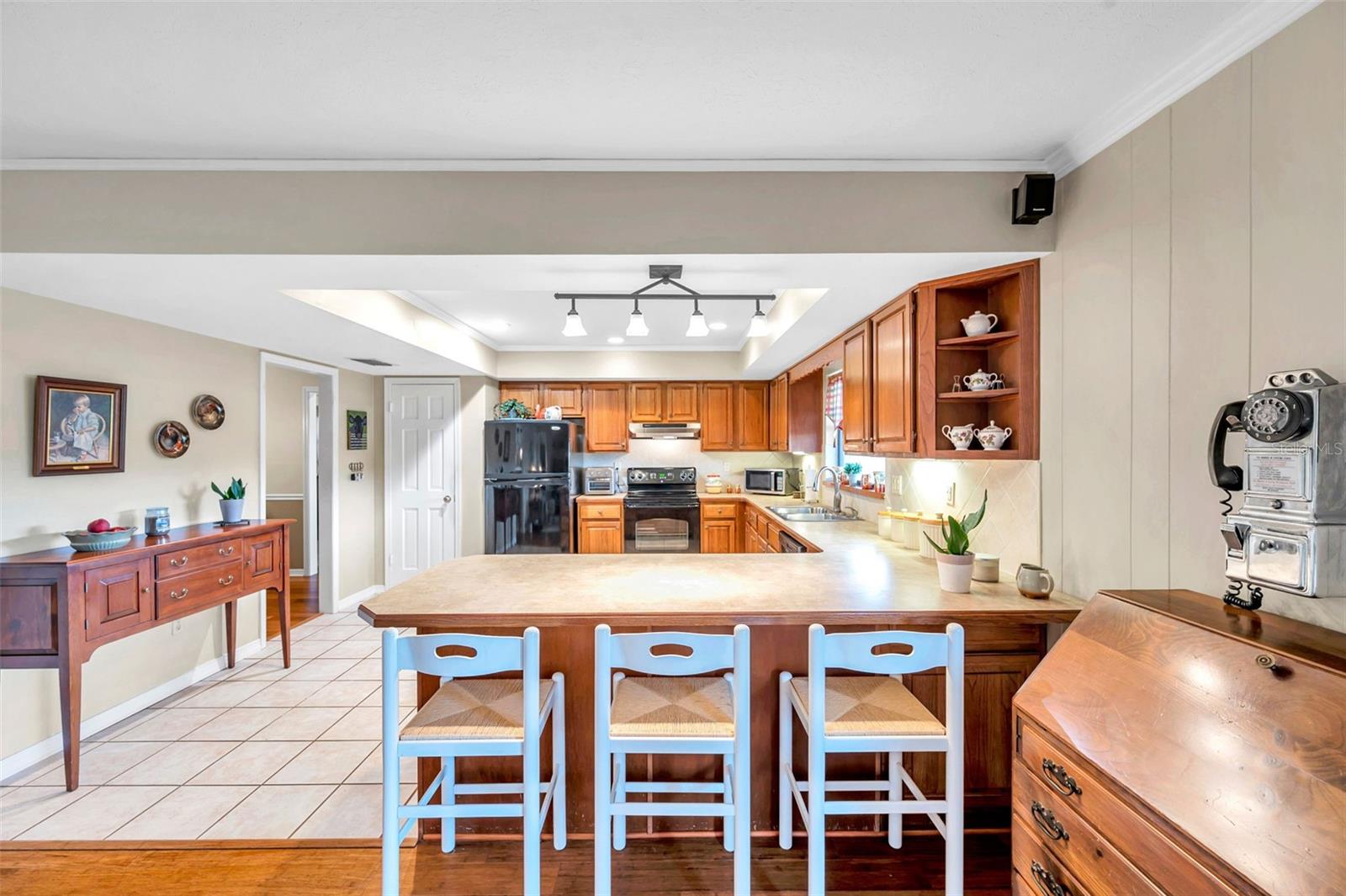 Image 38 of 66 For 2832 Springdell Circle