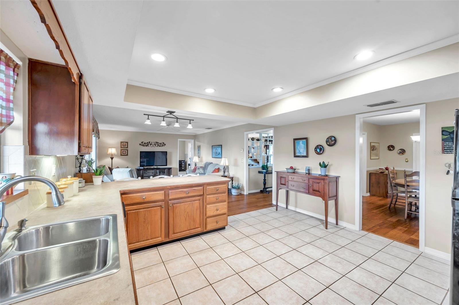 Image 44 of 66 For 2832 Springdell Circle