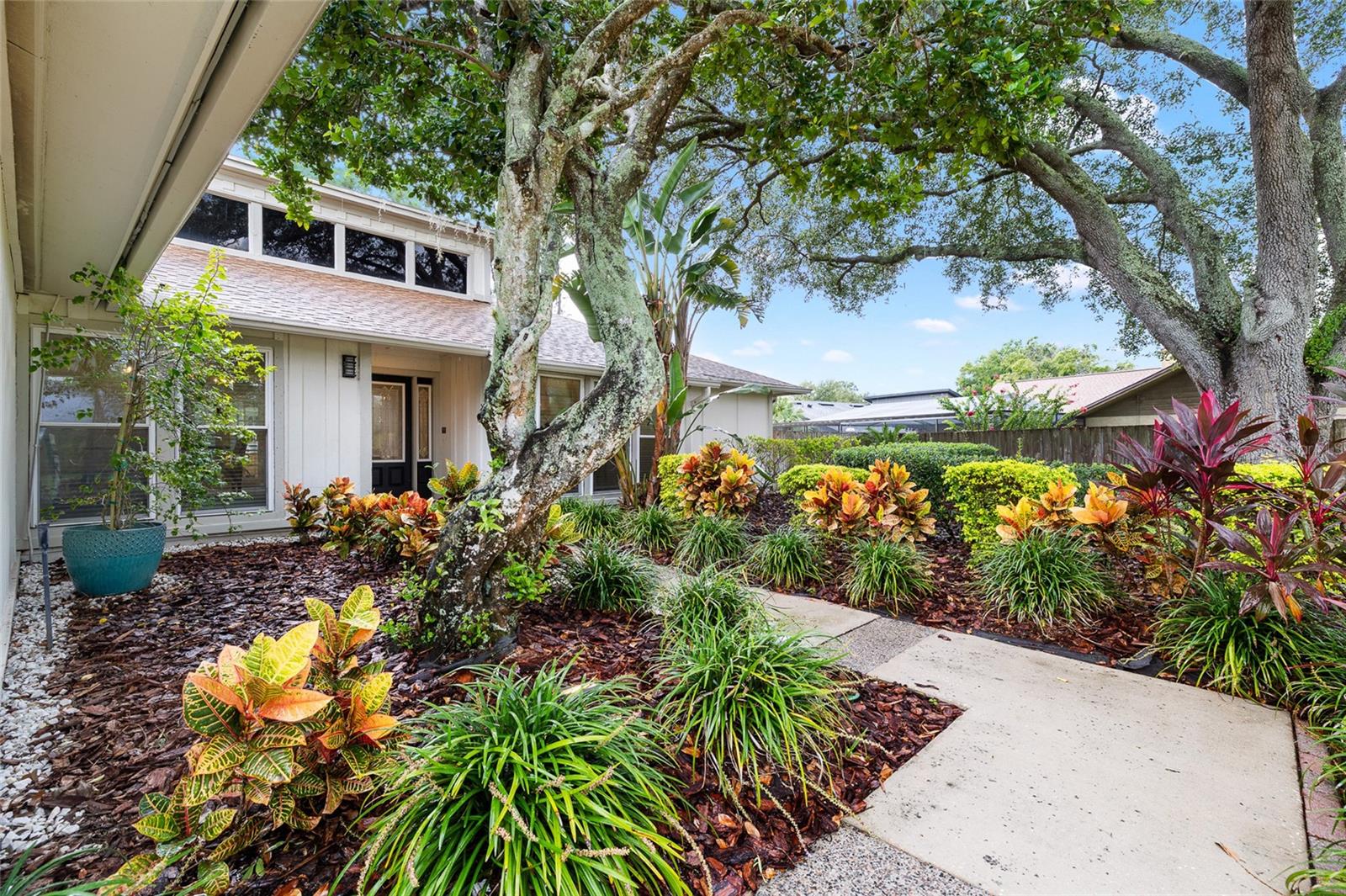 Image 2 of 52 For 14210 Clarendon Drive