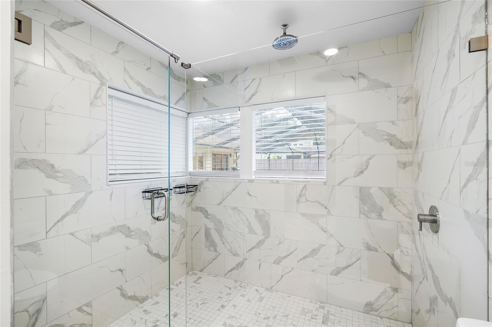 Image 21 of 52 For 14210 Clarendon Drive