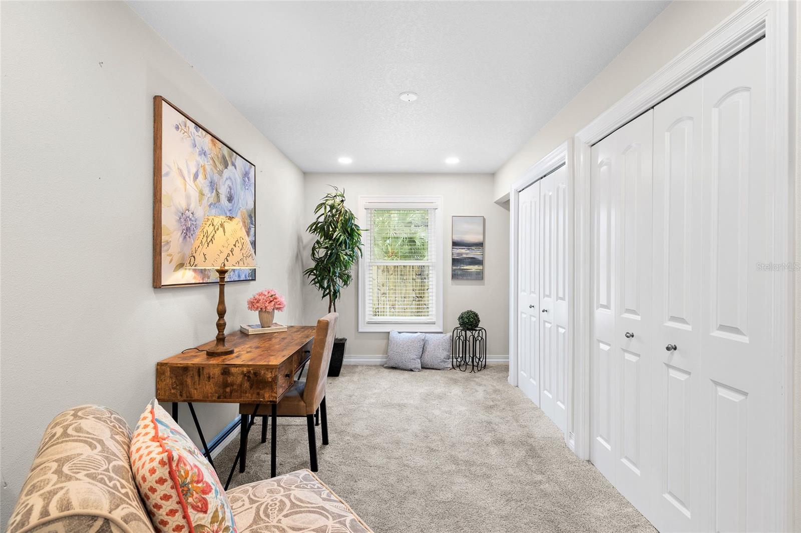 Image 25 of 52 For 14210 Clarendon Drive