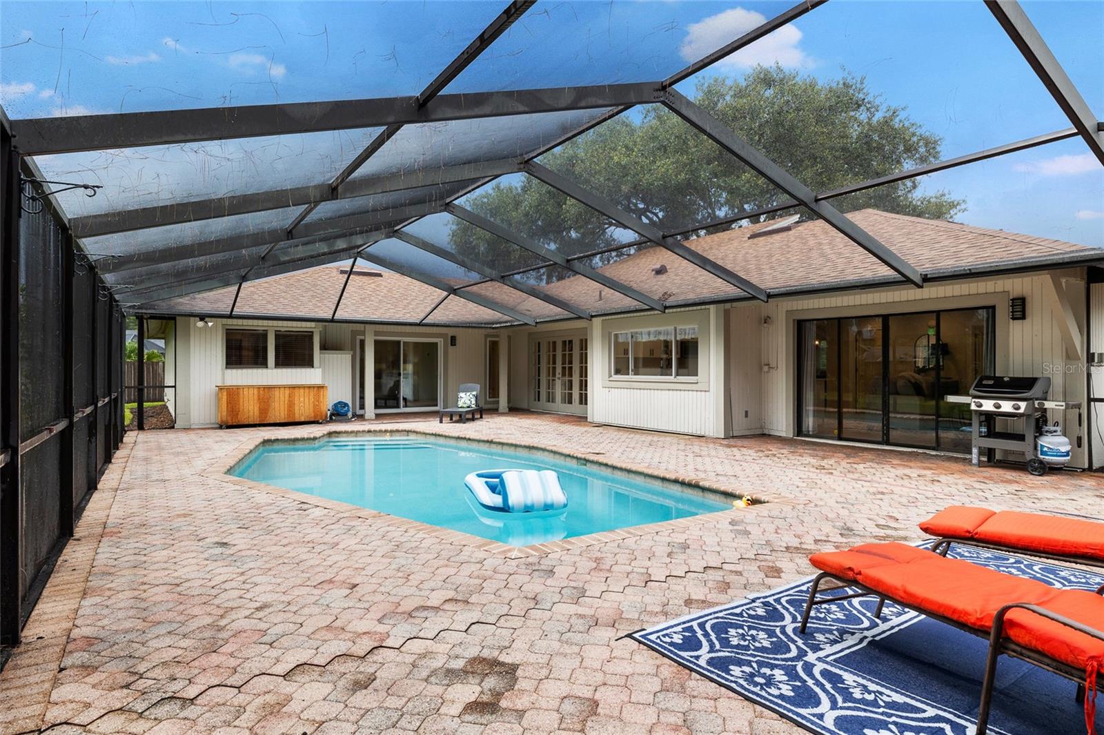 Image 36 of 52 For 14210 Clarendon Drive