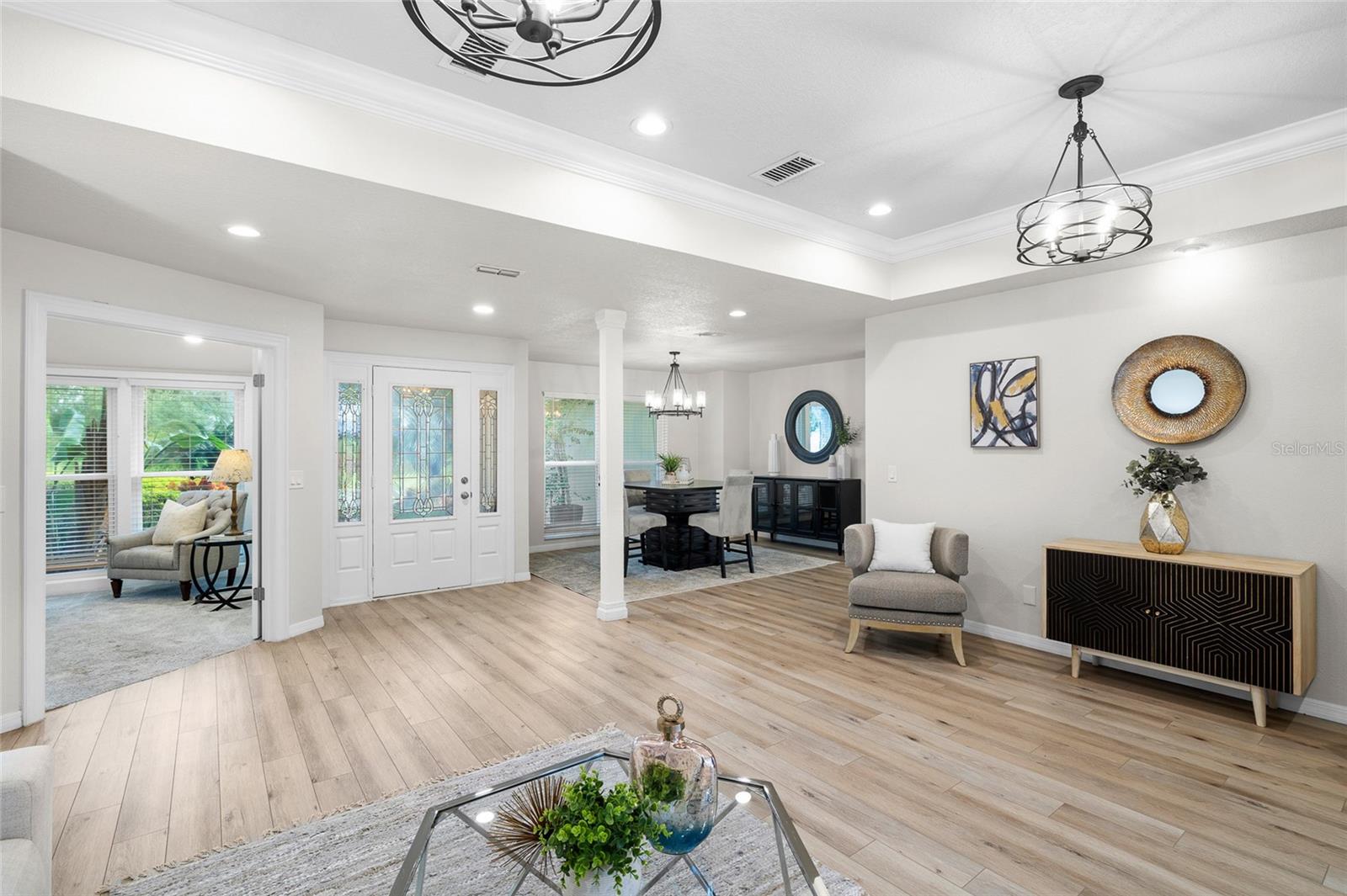 Image 4 of 52 For 14210 Clarendon Drive