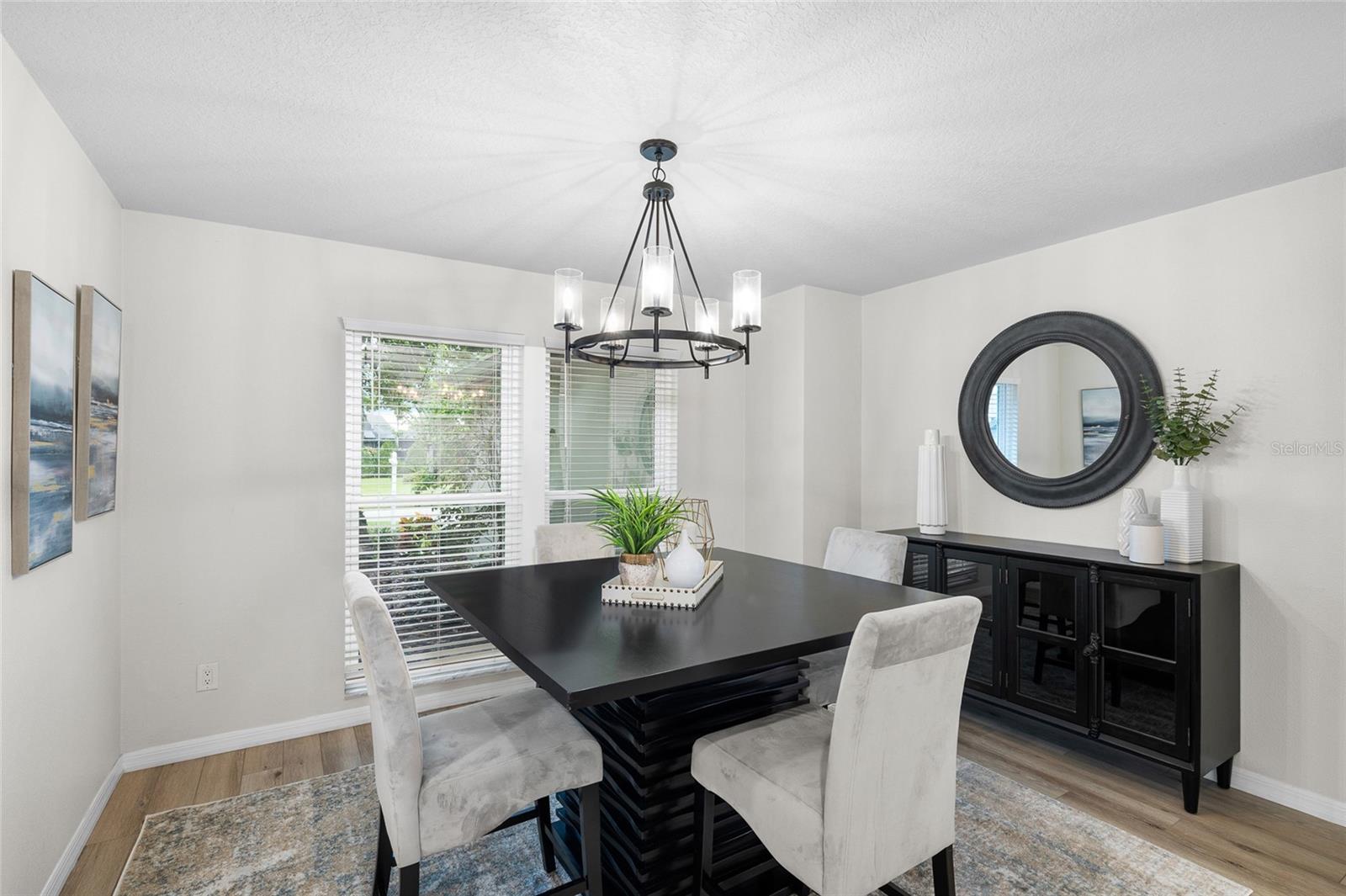 Image 5 of 52 For 14210 Clarendon Drive