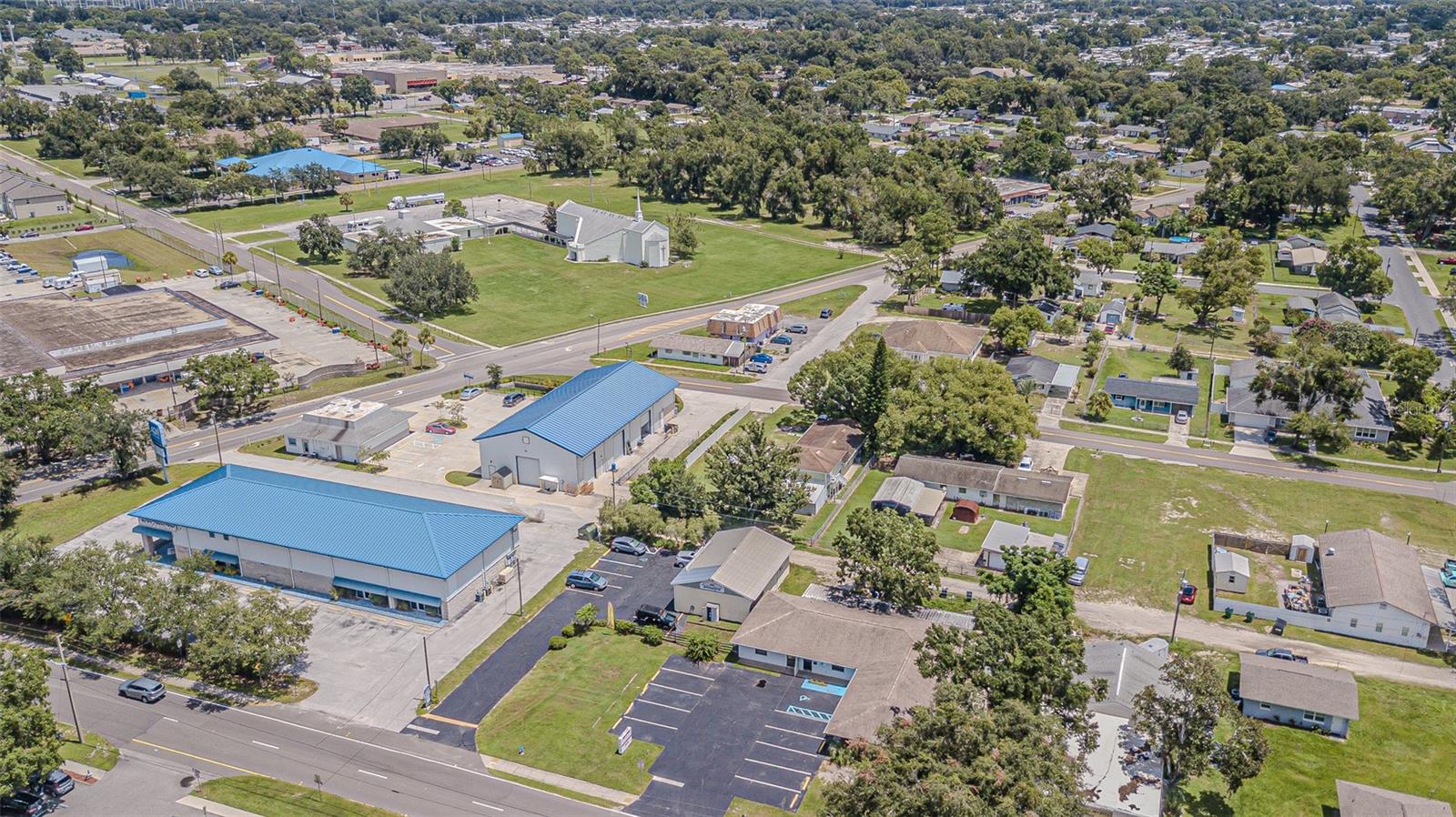 Listing photo id 22 for 5924 7th Street