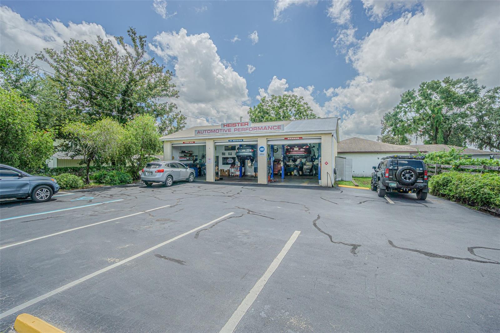 Listing photo id 1 for 5924 7th Street