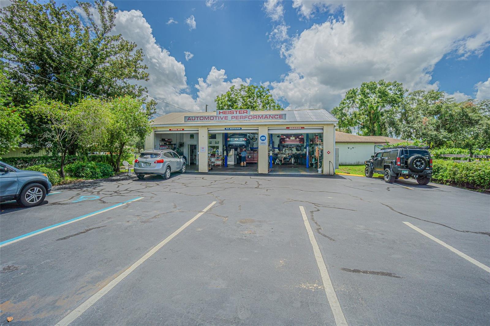 Listing photo id 2 for 5924 7th Street