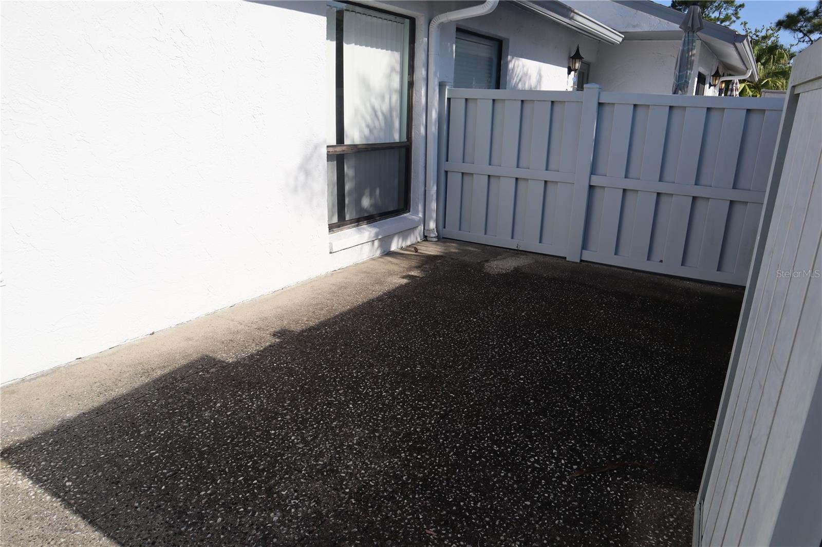 Image 2 of 30 For 1389 Pine Ridge Circle E D8