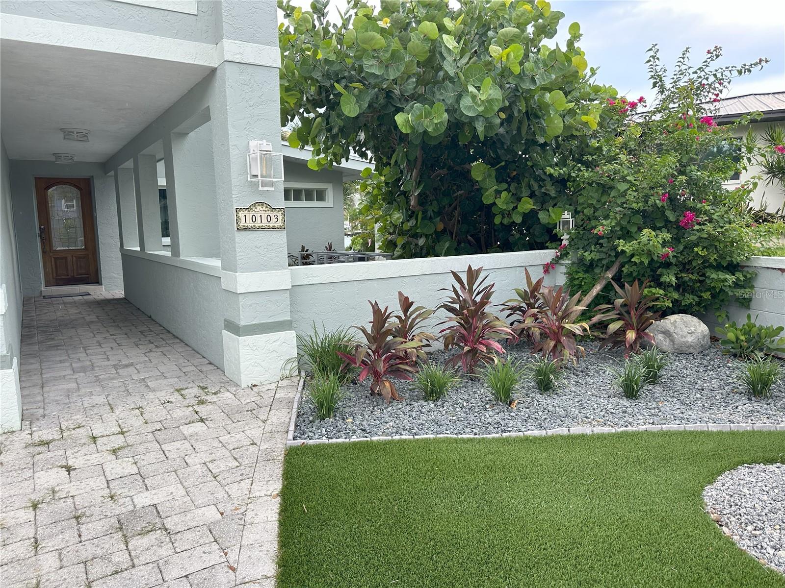 Image 10 of 64 For 10103 Tarpon Drive