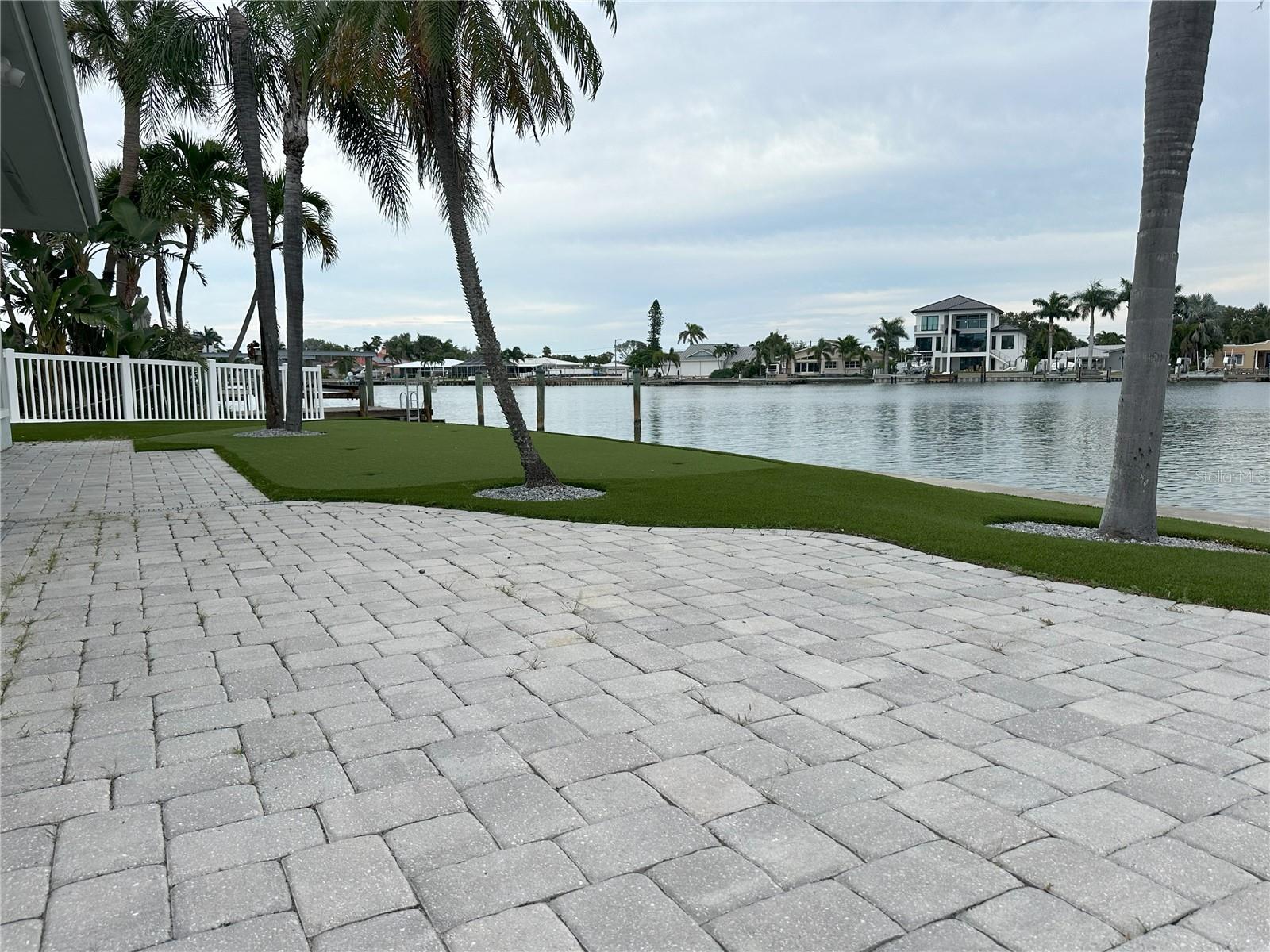 Image 17 of 64 For 10103 Tarpon Drive