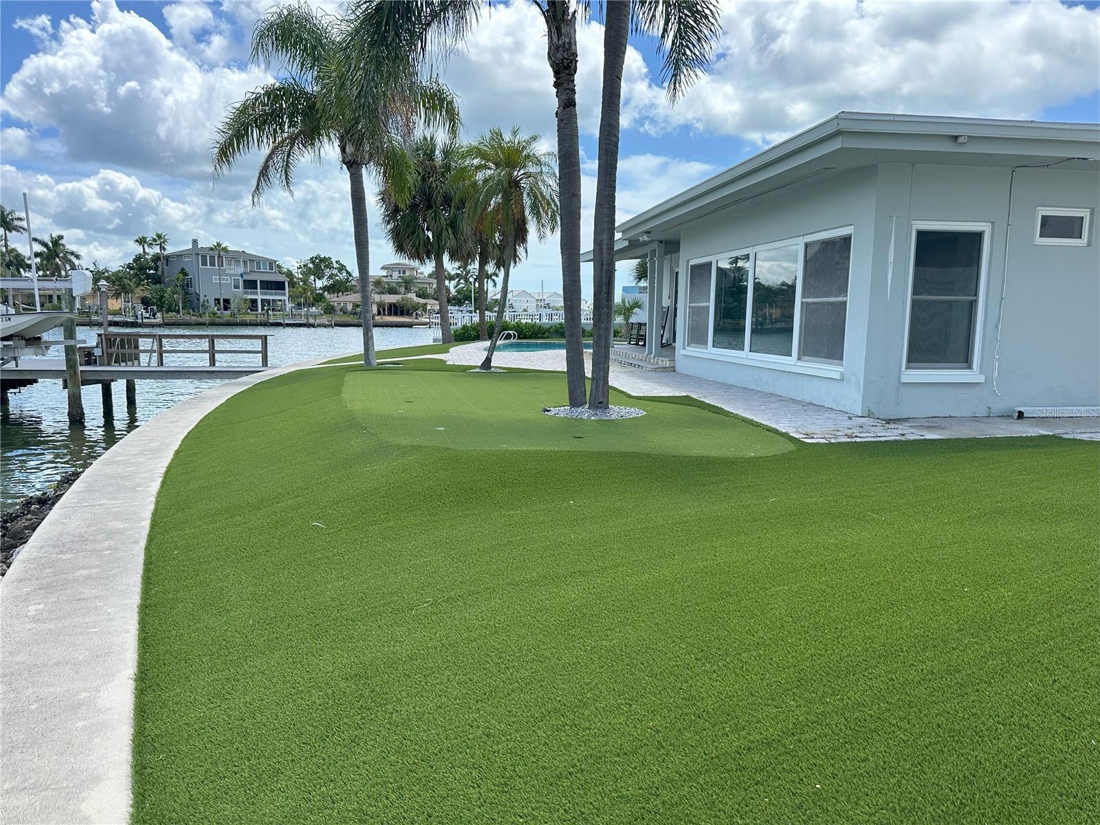 Image 19 of 64 For 10103 Tarpon Drive