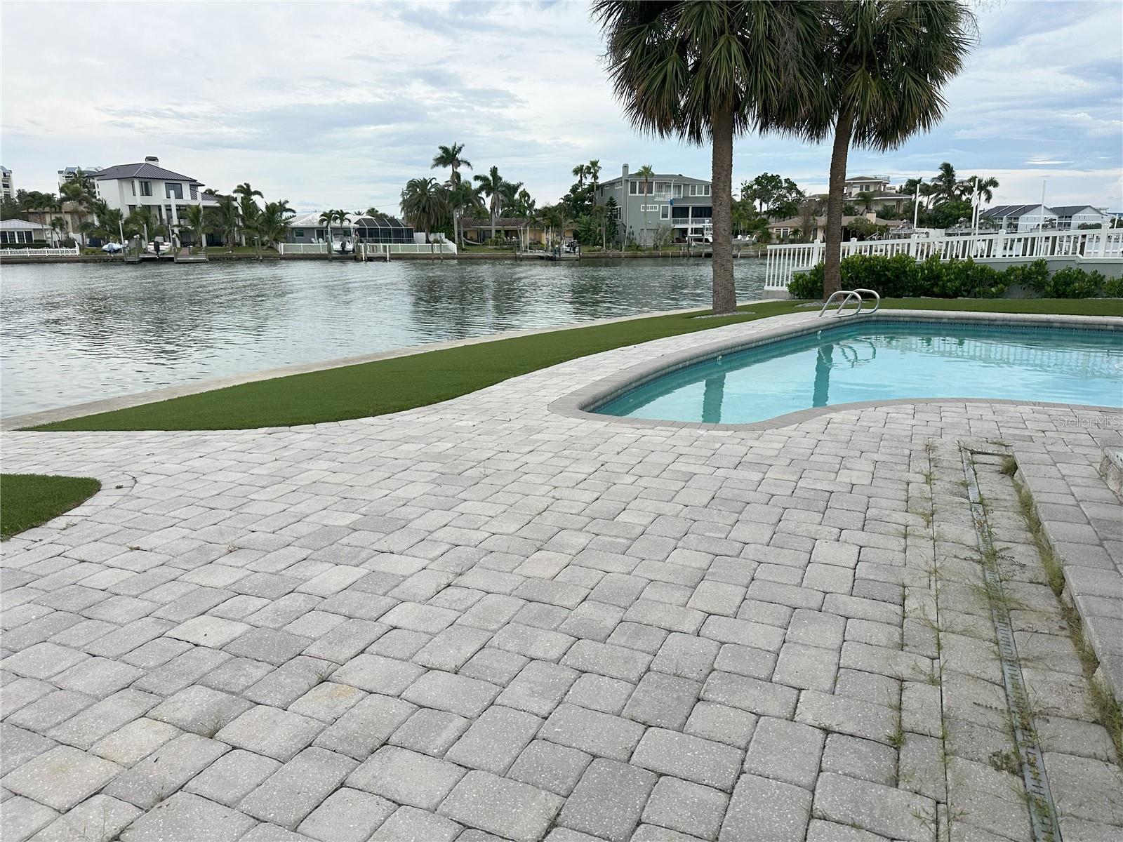 Image 23 of 64 For 10103 Tarpon Drive