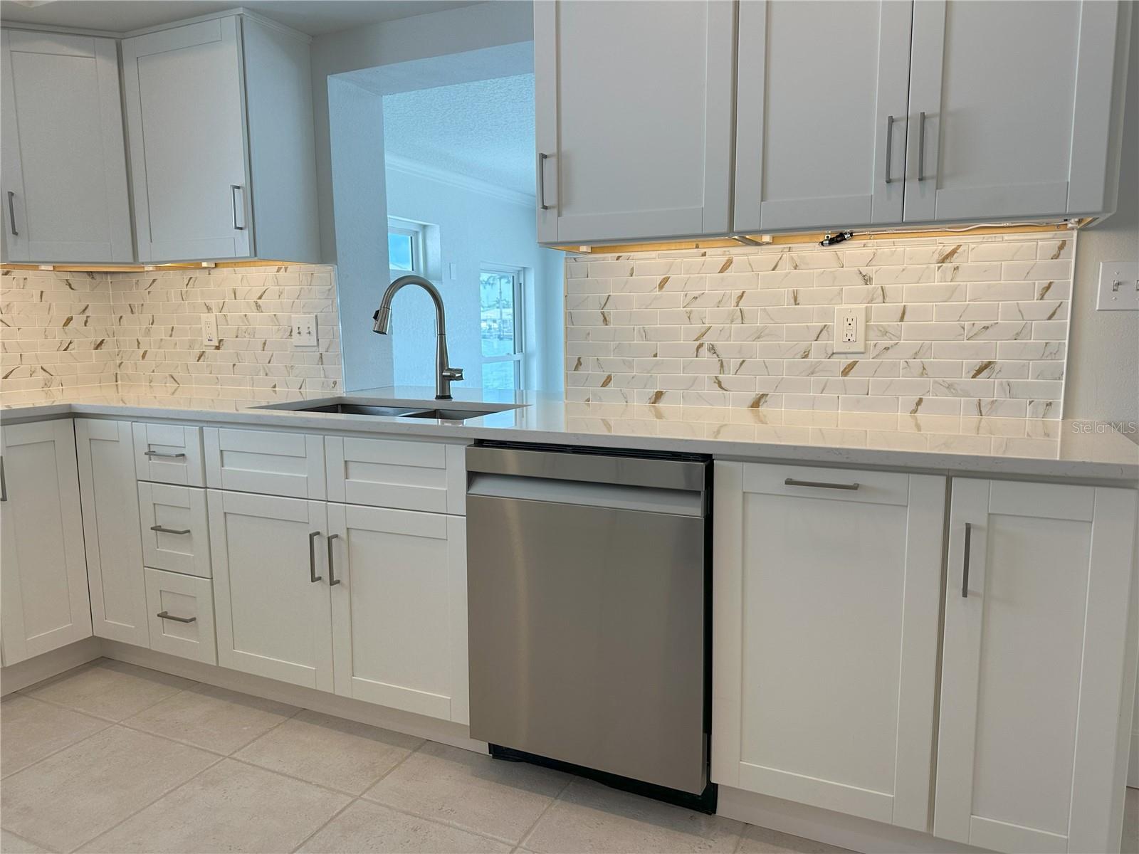 Image 45 of 64 For 10103 Tarpon Drive
