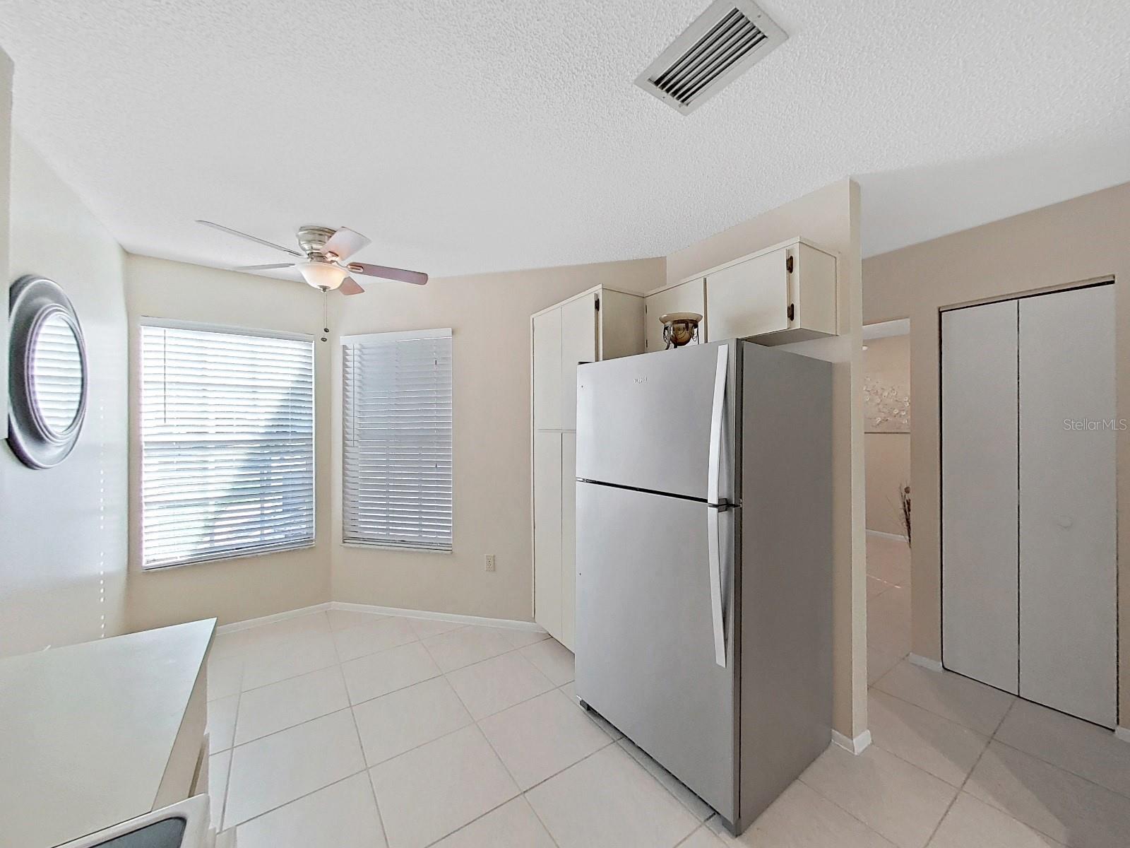 Image 15 of 82 For 3121 Beecher Drive E F