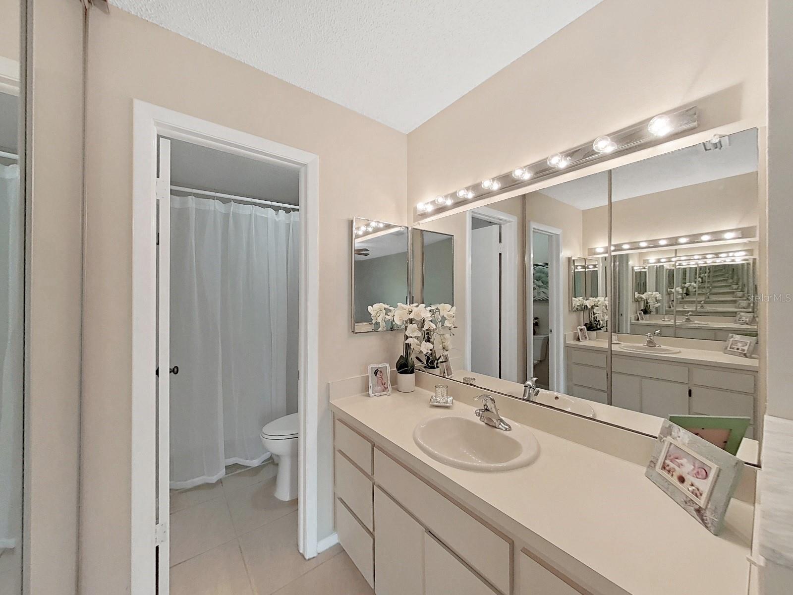 Image 26 of 82 For 3121 Beecher Drive E F