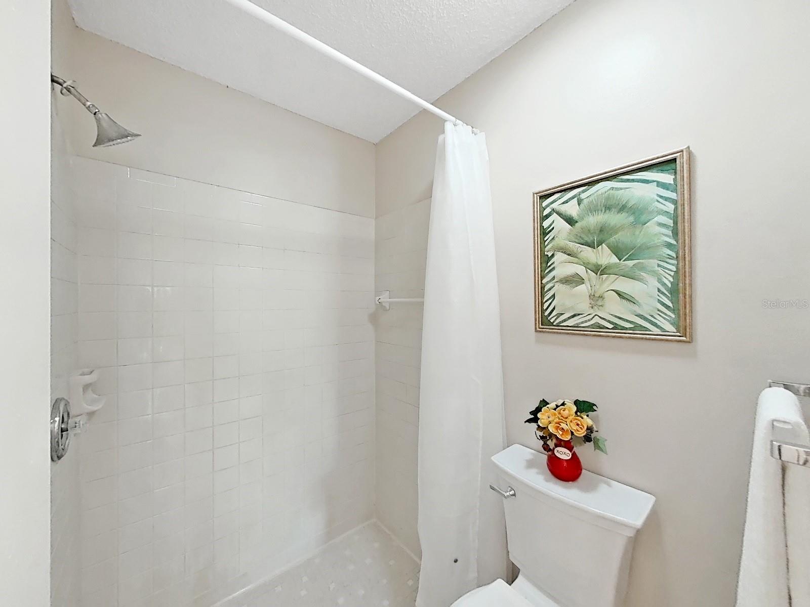 Image 29 of 82 For 3121 Beecher Drive E F