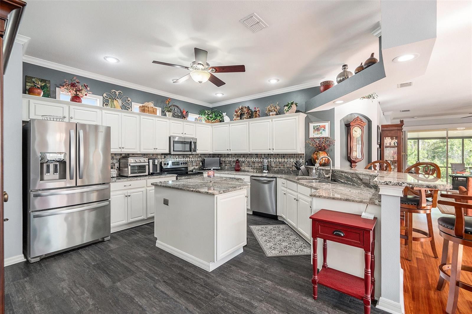Image 13 of 47 For 7535 Berna Lane