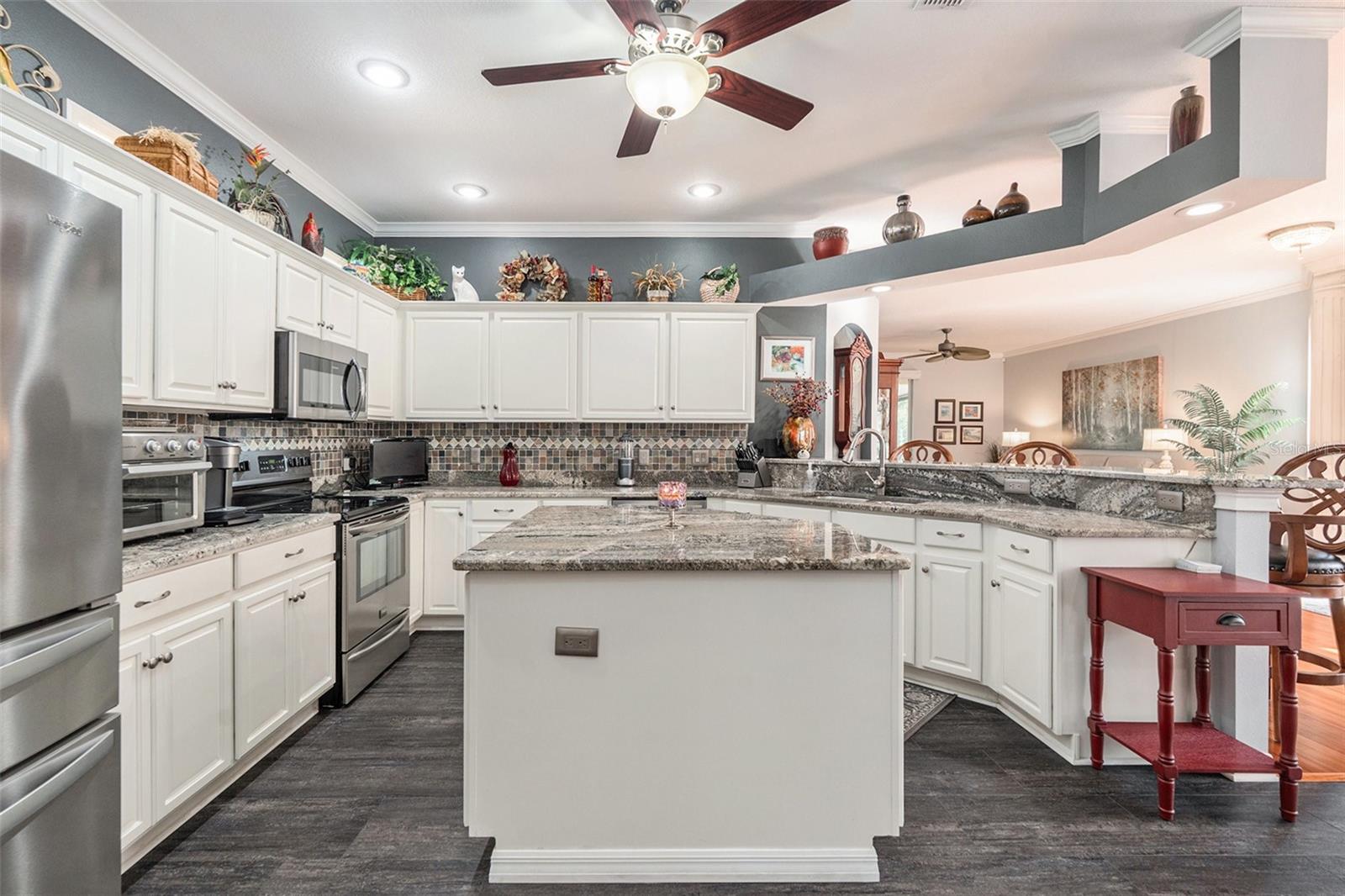 Image 15 of 47 For 7535 Berna Lane