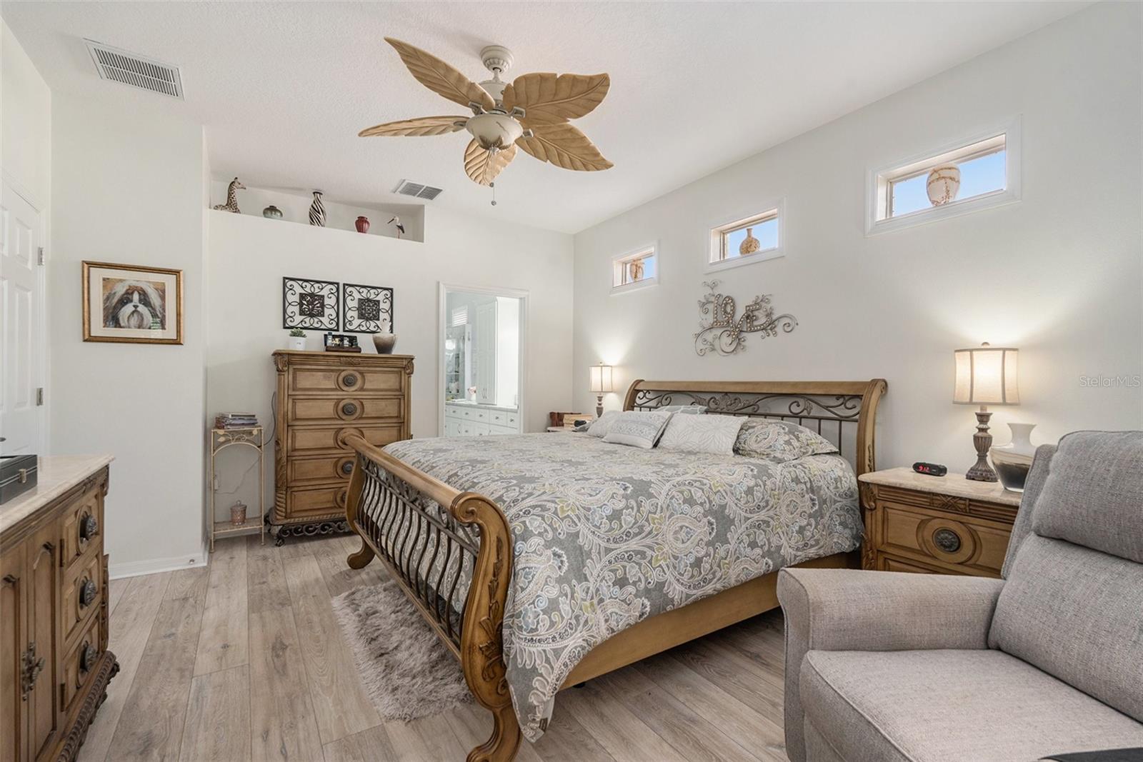 Image 18 of 47 For 7535 Berna Lane
