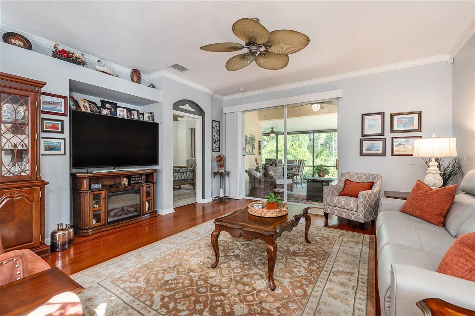 Image 8 of 47 For 7535 Berna Lane