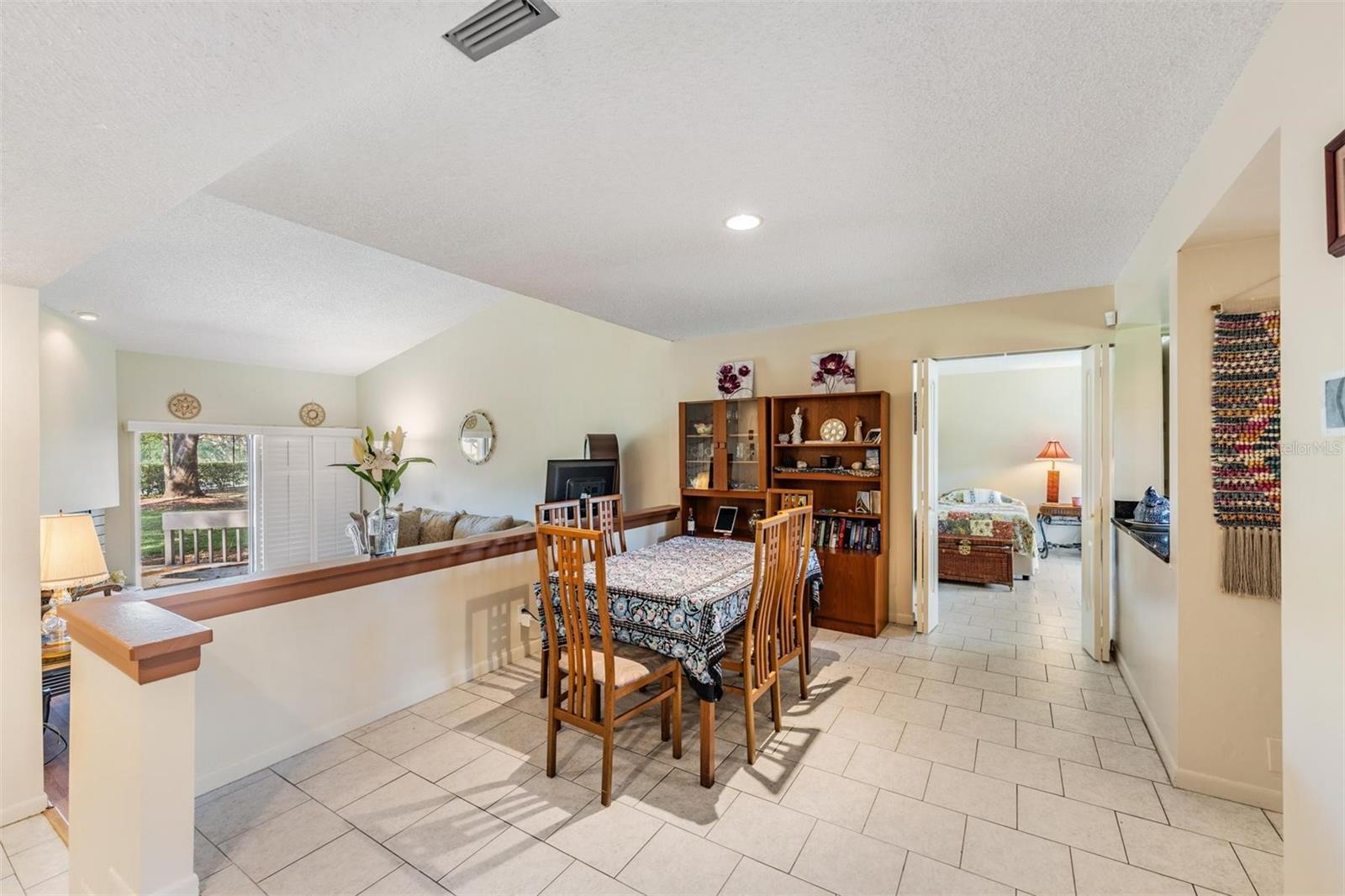Image 10 of 29 For 90 Highland Avenue 6