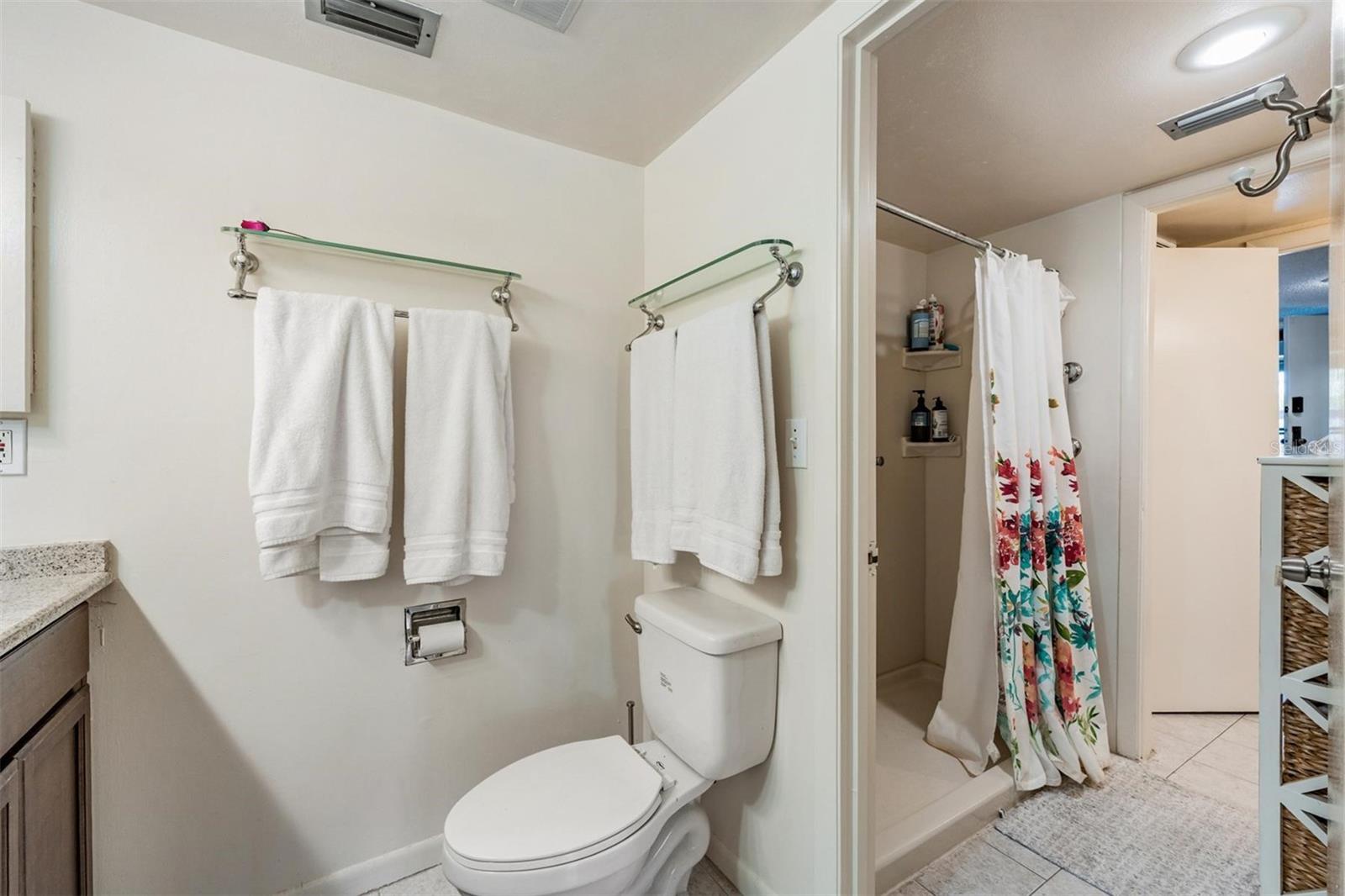 Image 14 of 29 For 90 Highland Avenue 6