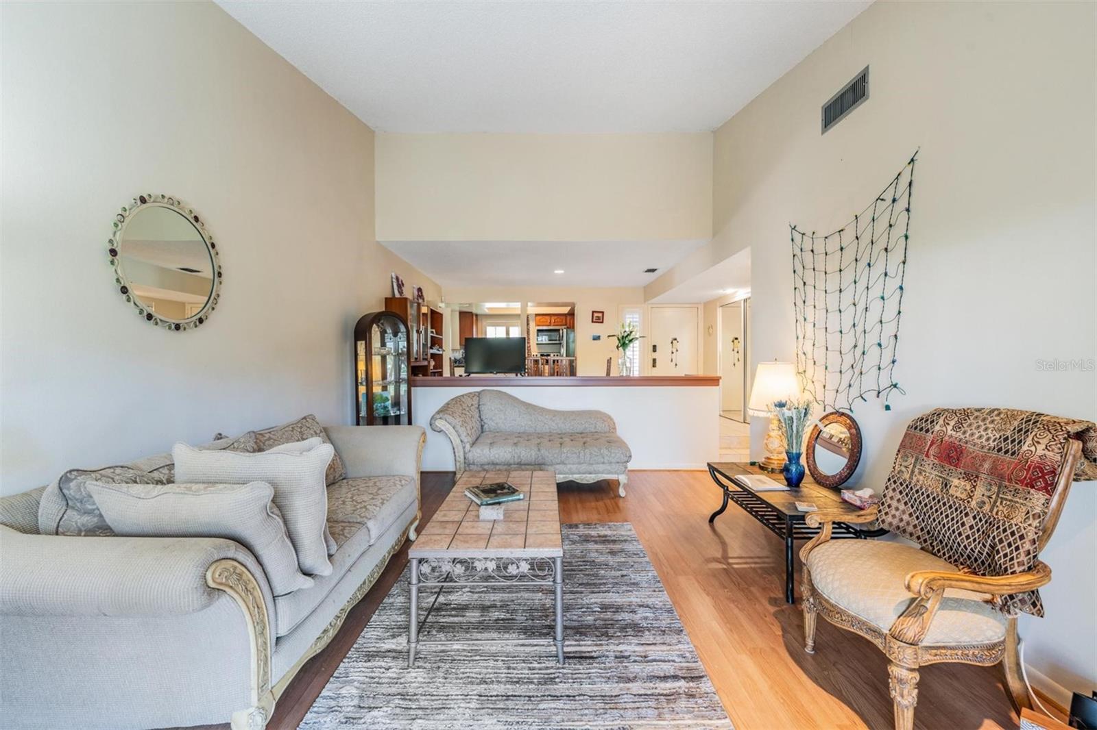 Image 9 of 29 For 90 Highland Avenue 6