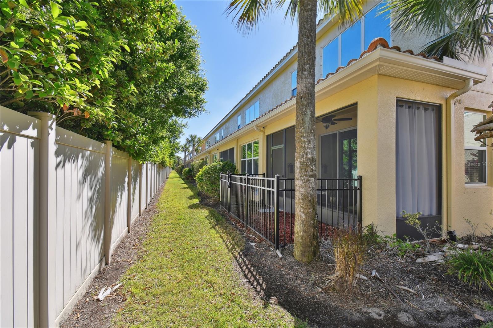 Image 50 of 55 For 8747 Terracina Lake Drive