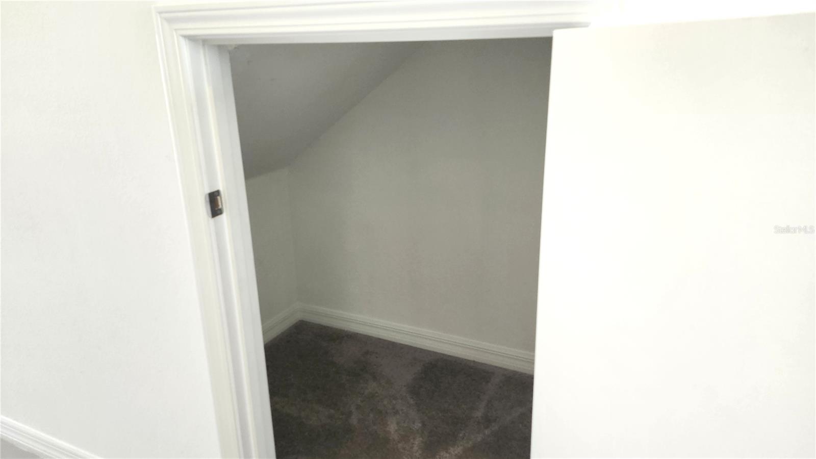Image 11 of 23 For 2322 Alee Lane