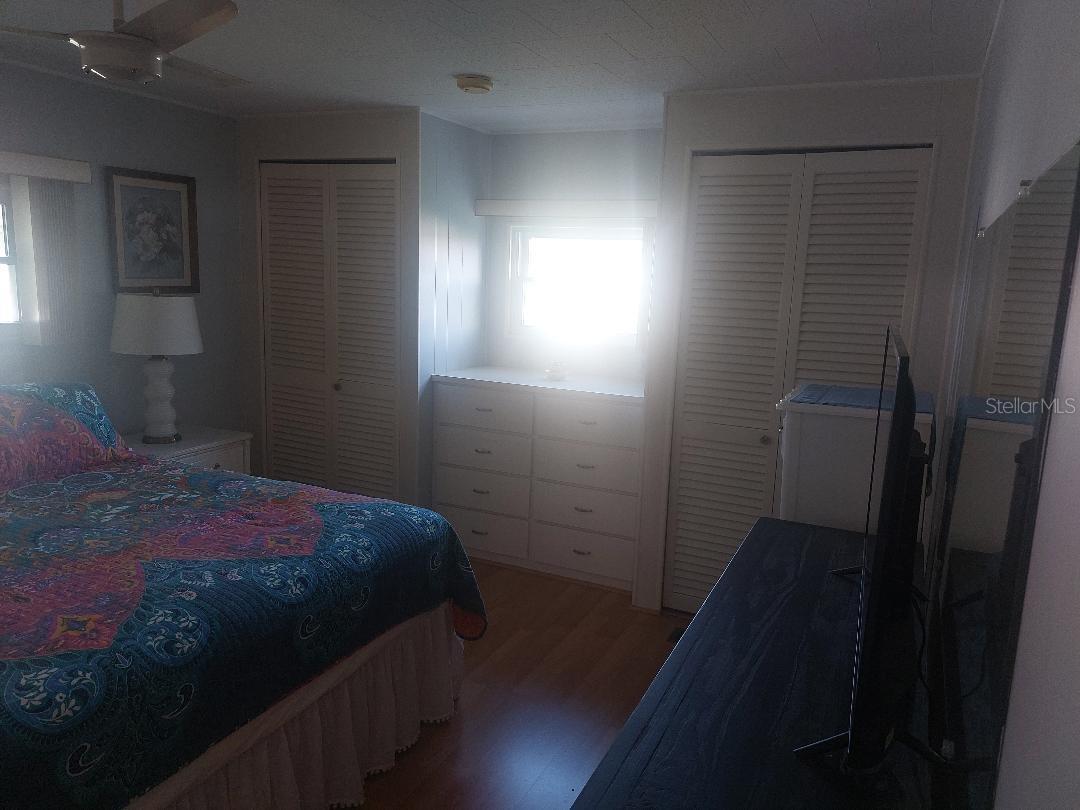 Image 8 of 16 For 127 Independence Avenue 38