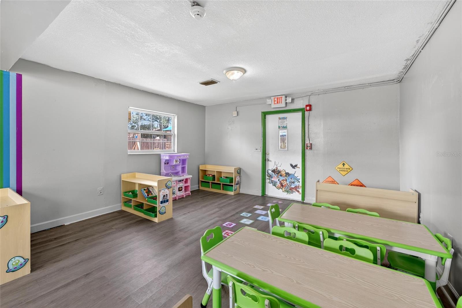 Image 20 of 38 For 4922 84th Street