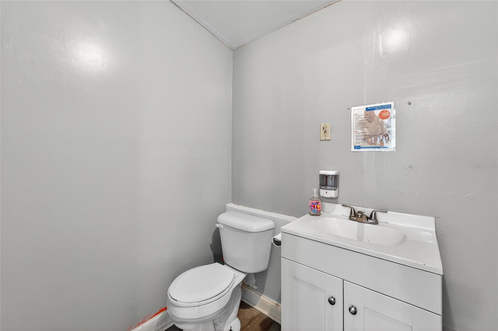Image 32 of 38 For 4922 84th Street