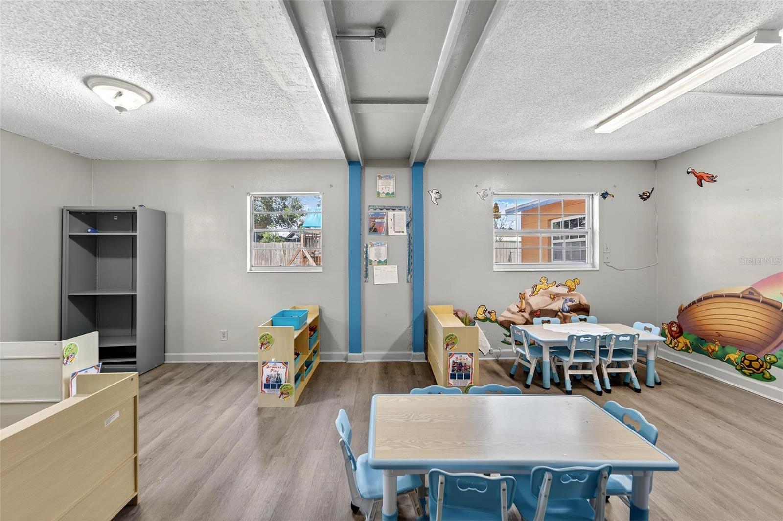 Image 7 of 38 For 4922 84th Street